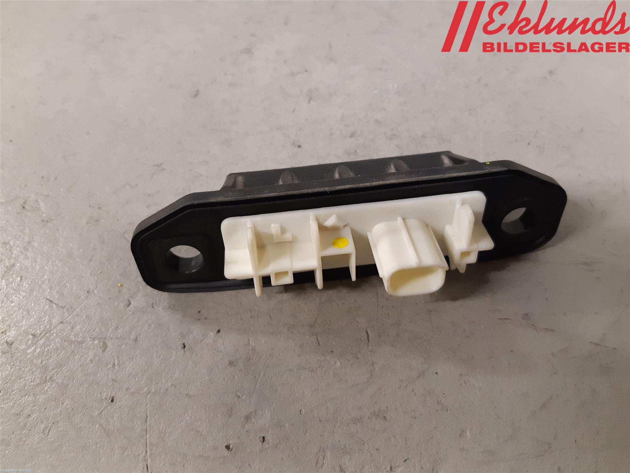 Toyota YARIS CROSS XP21 21- Bakluckehandtag