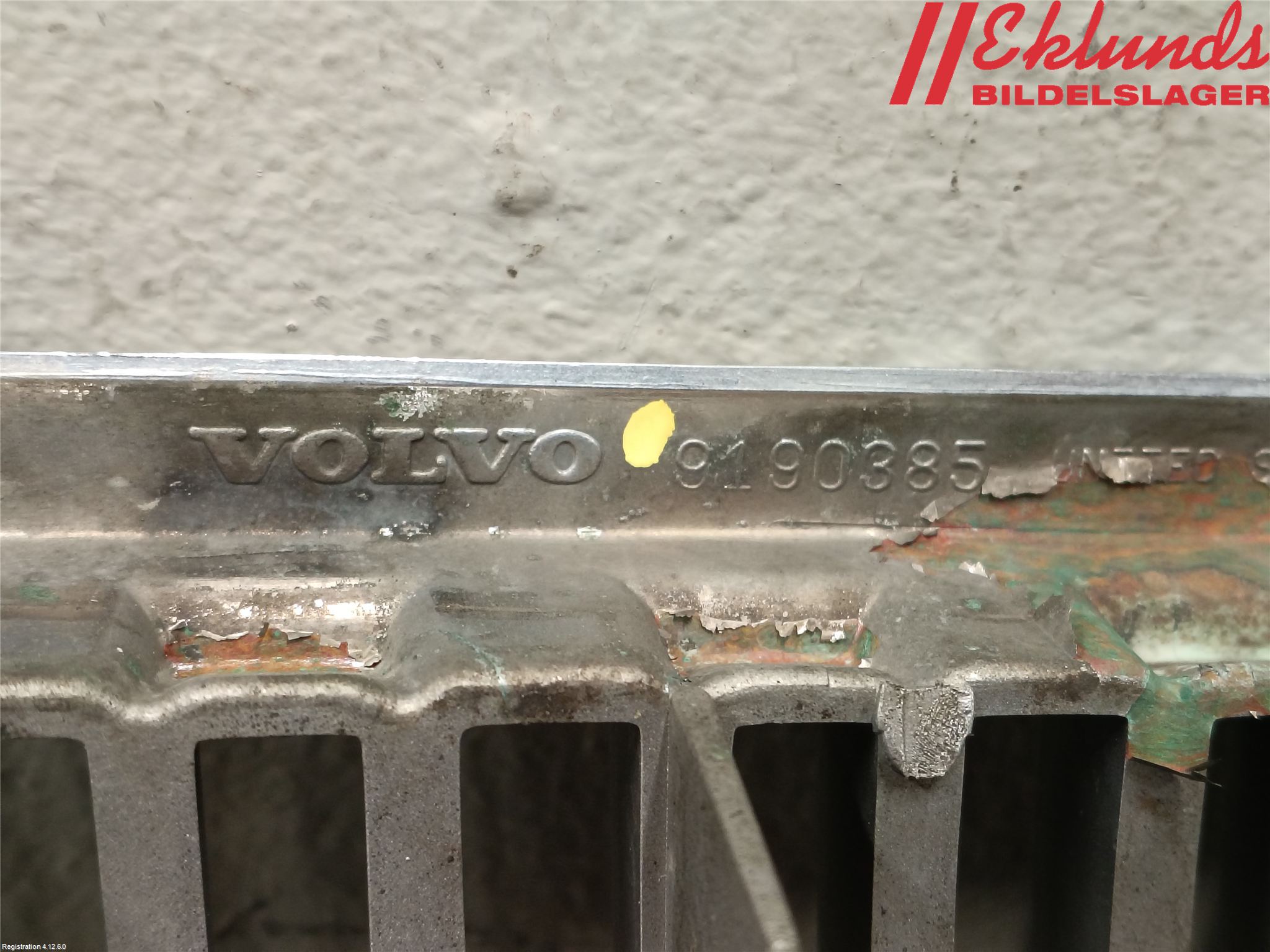Volvo V70 00-04 Grill Komp