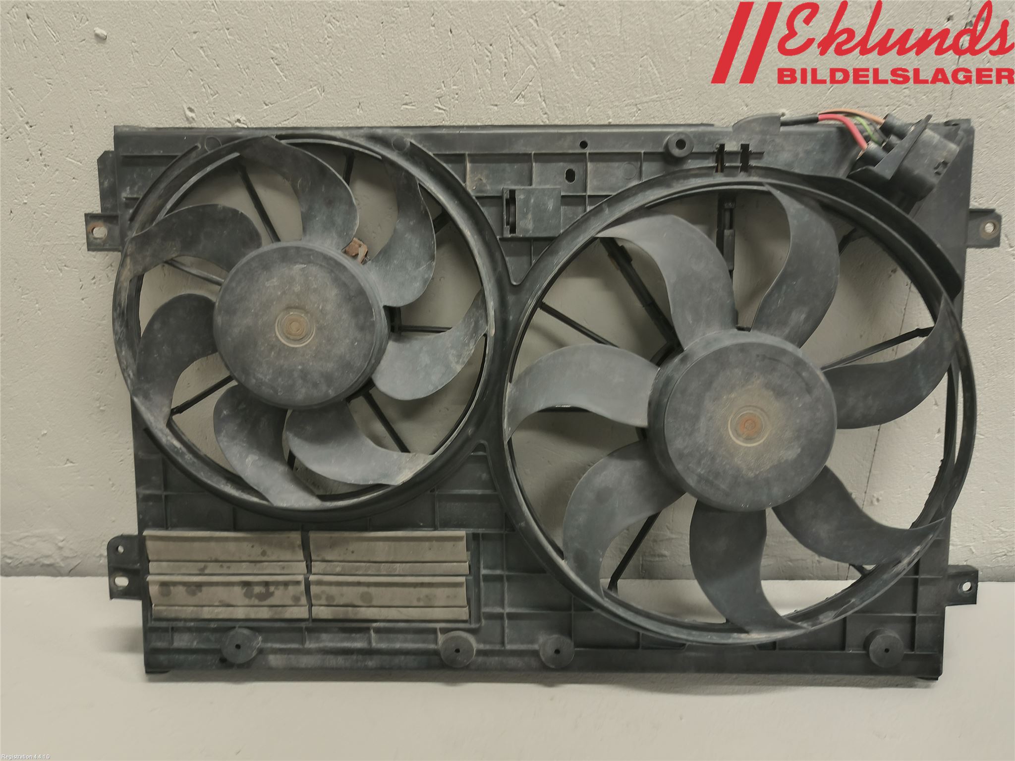 Volkswagen VW CADDY      04-10 Kylfläkt El