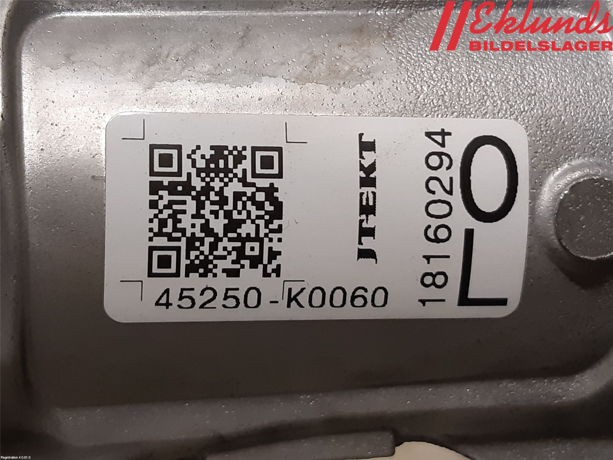 Toyota YARIS XP21 20- Rattaxelagg Med Inb Servo