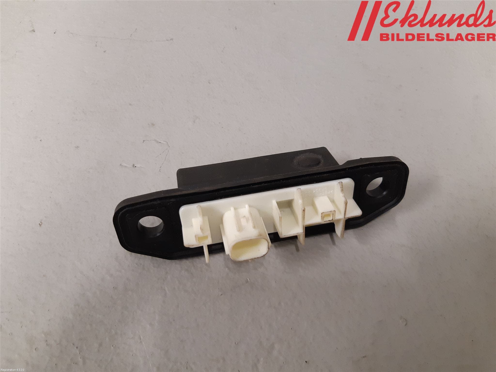 Toyota RAV4 19- Bakluckehandtag