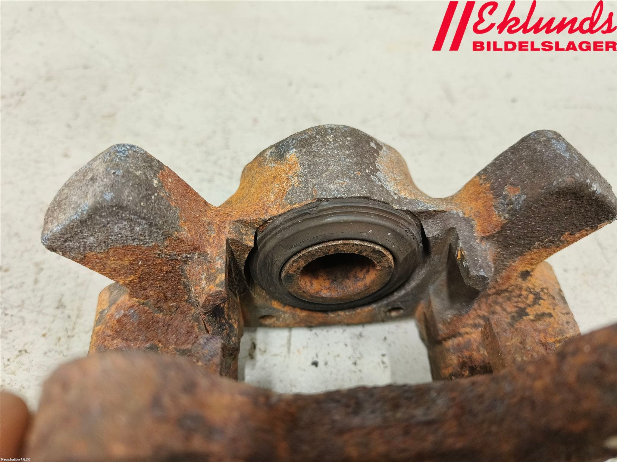 Volvo 940 91-98 Bromsok Bak Höger