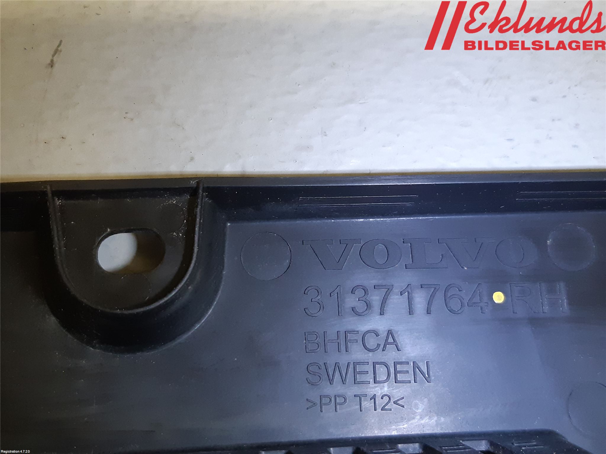 Volvo XC90/RECHARGE 16- Täckplast Front