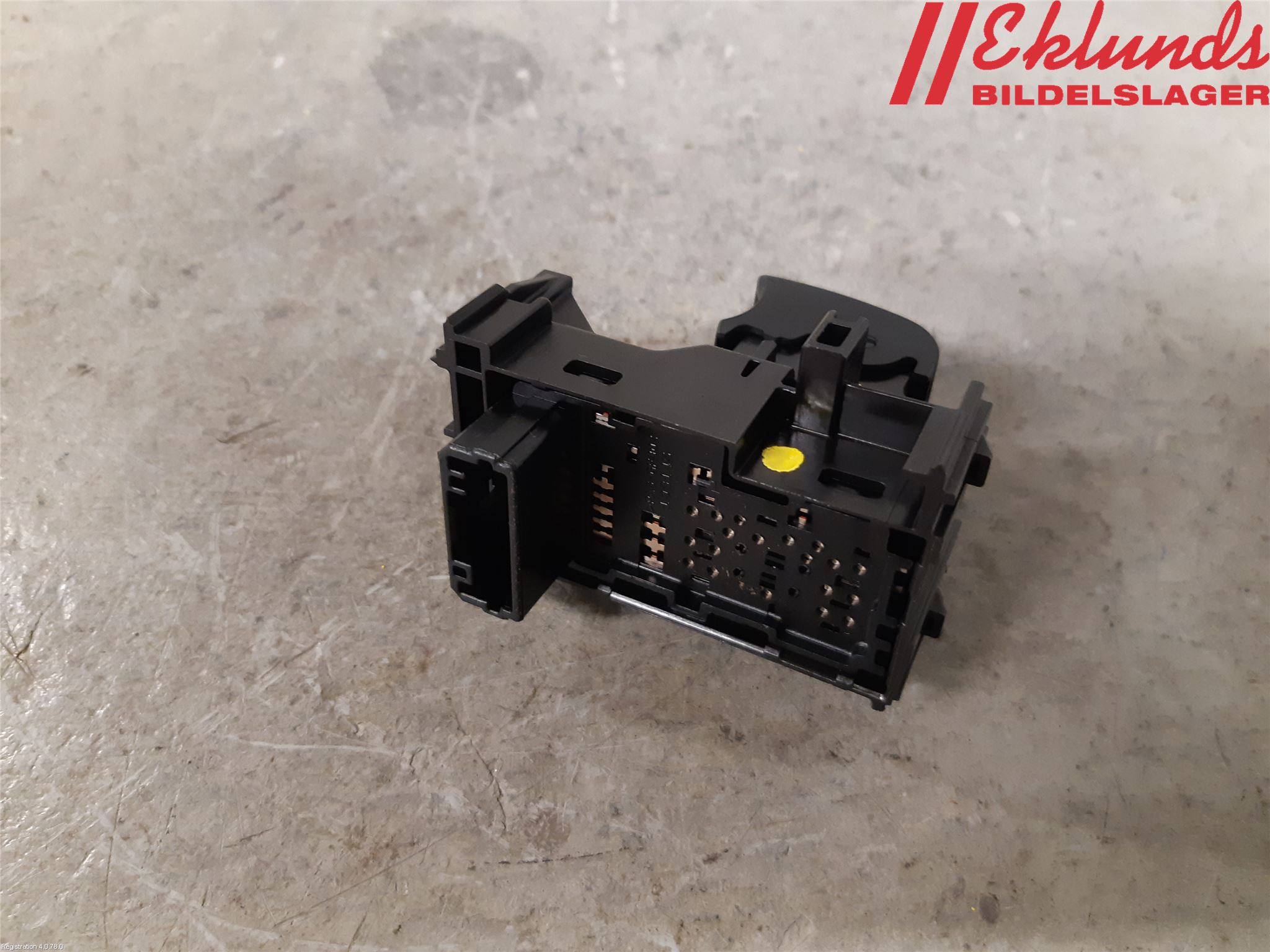 Toyota HILUX 16- Strömställare Elhiss