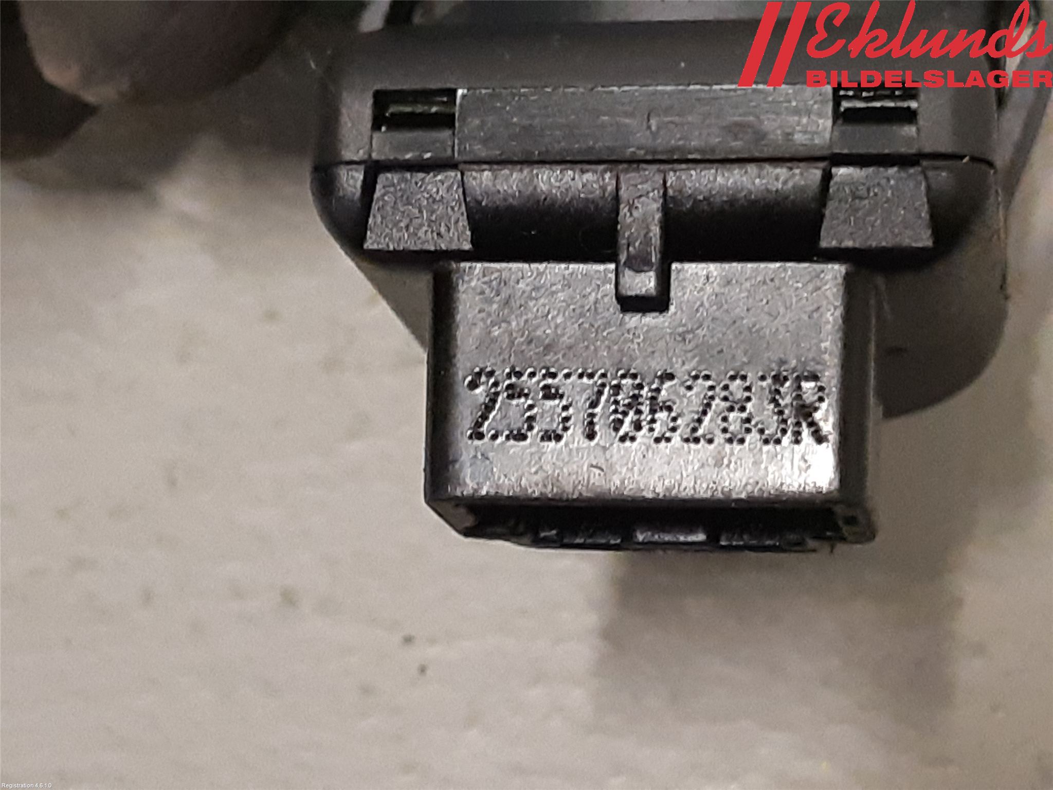 Renault CLIO IV 12-16 Strömställare Spegel