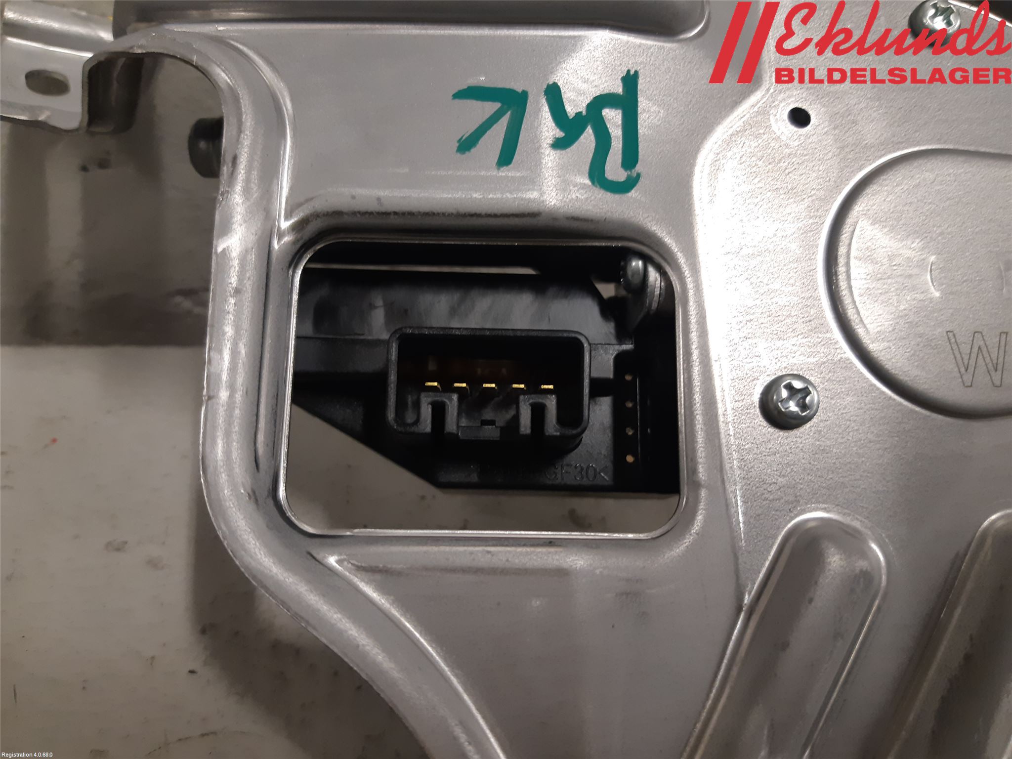 Toyota YARIS XP130 15-20 Torkarmotor Baklucka