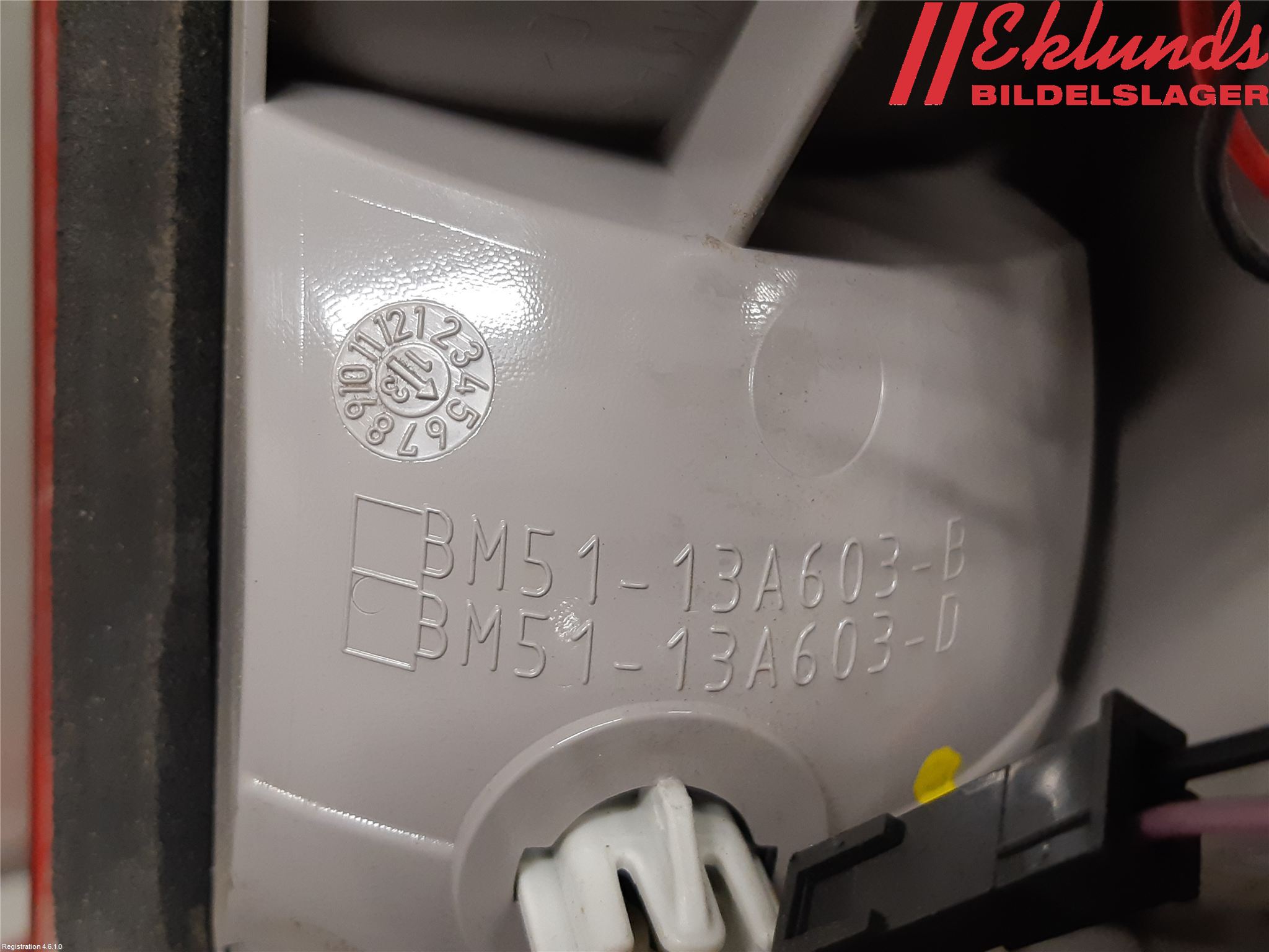 Ford FOCUS 11-14 Bakljus Lucka Vä