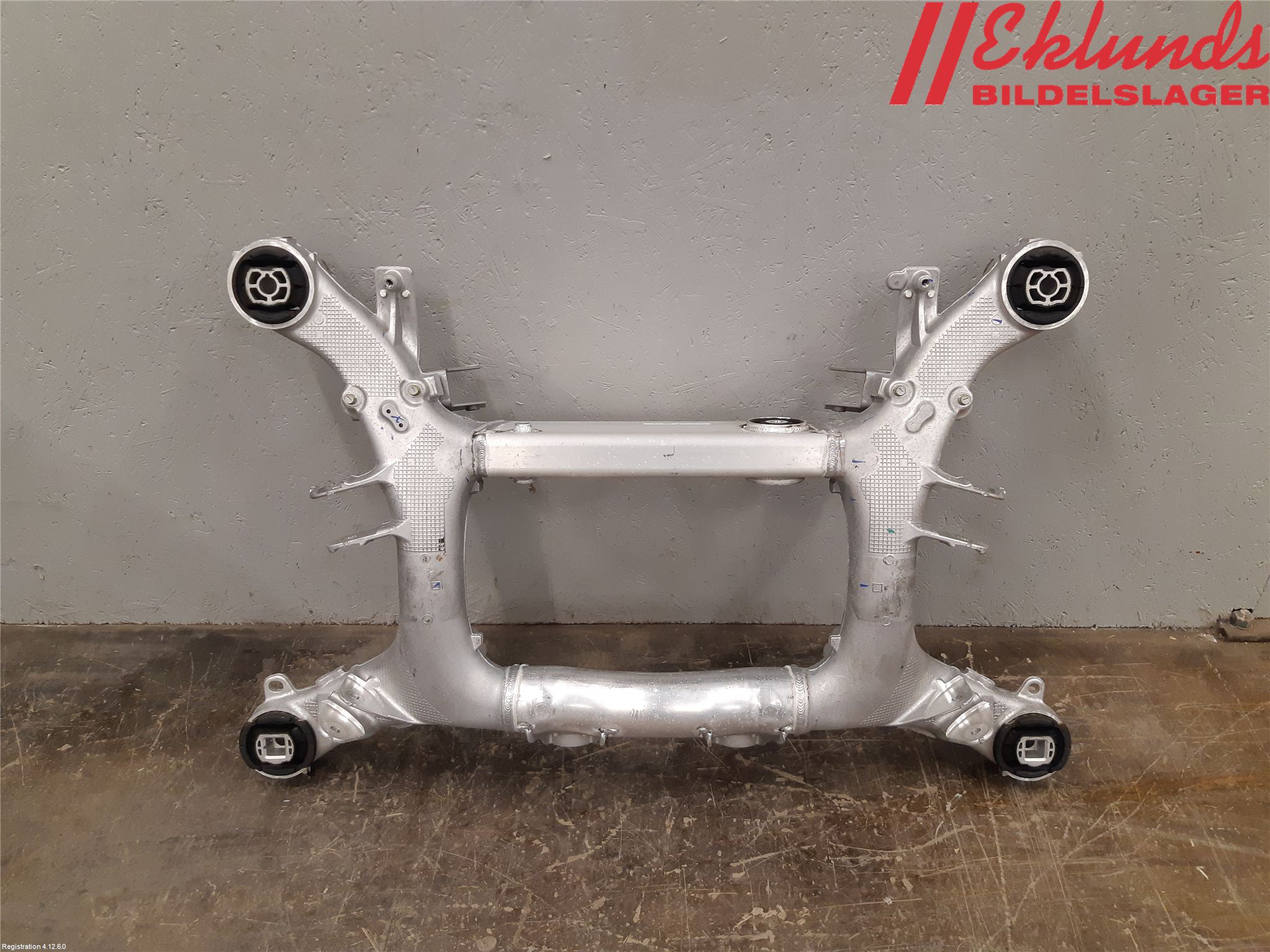 BMW 5 G30/G31/F90 17-23 Bakaxelbalk