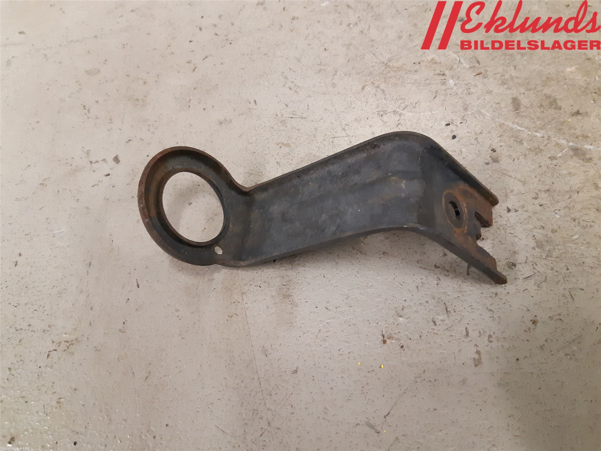 Toyota AVENSIS 09-15 Kylarfäste-Ram-Balk