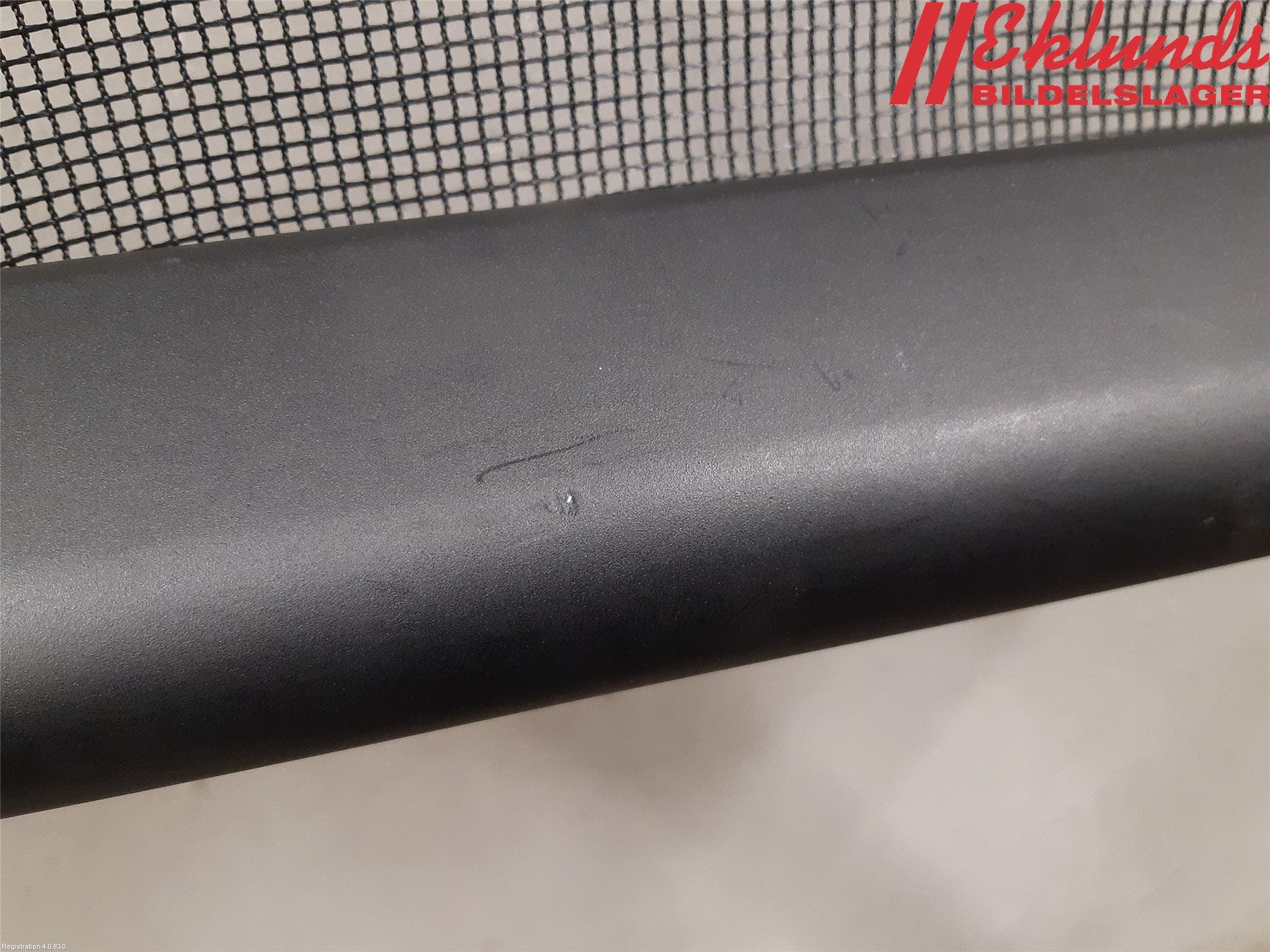 Toyota AVENSIS 16-18 Lastförskjutningsskydd-Galler