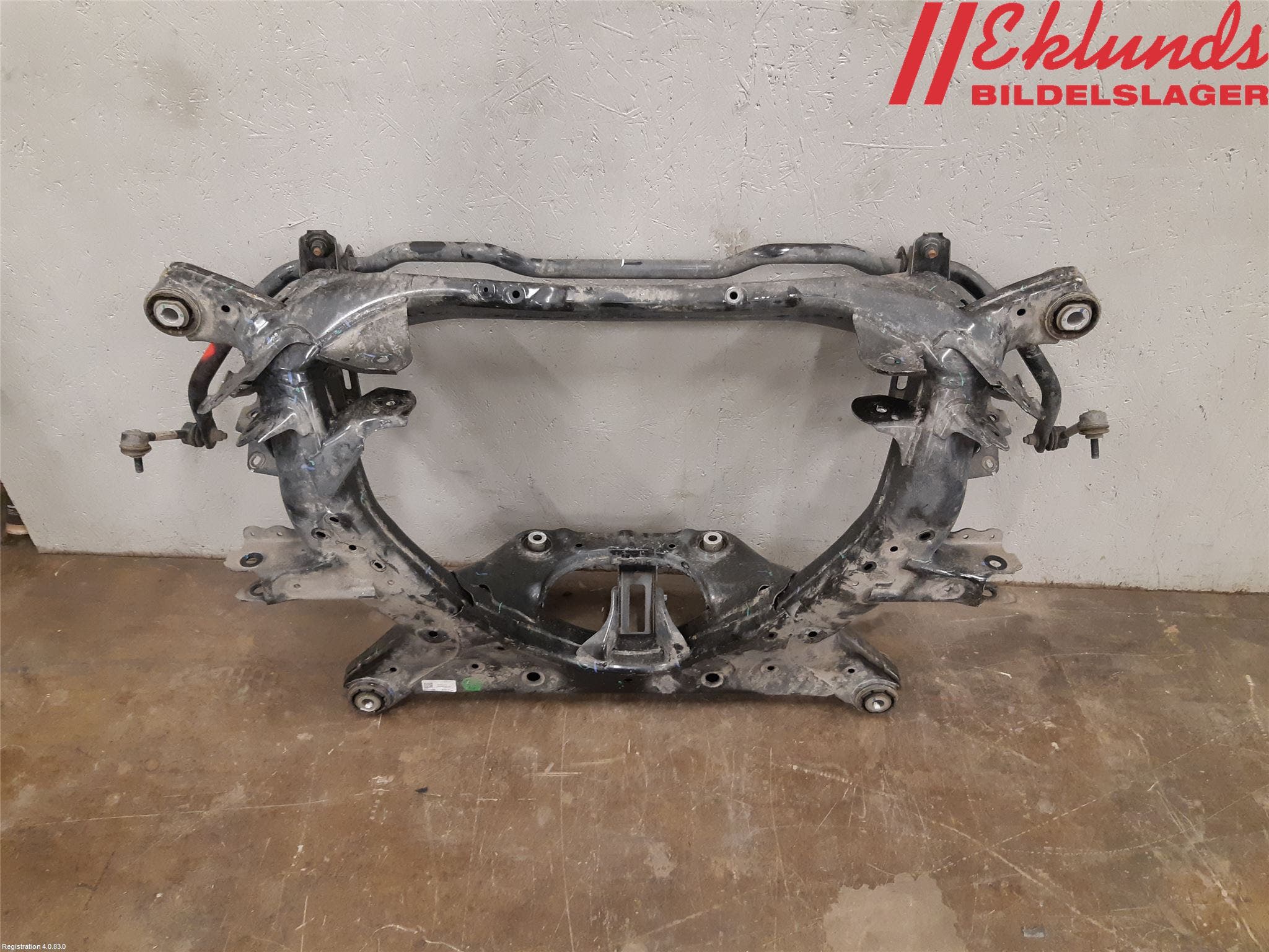 Tesla MODEL Y 21- Bakaxelbalk