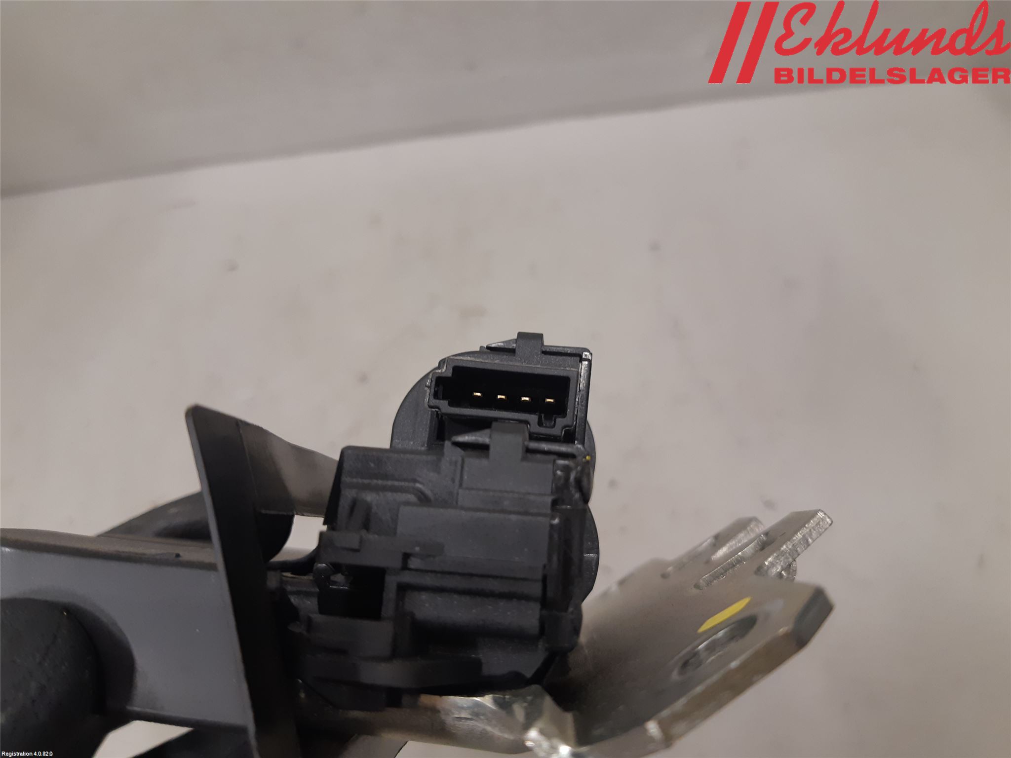 Opel INSIGNIA 09-16 Låskista Baklucka