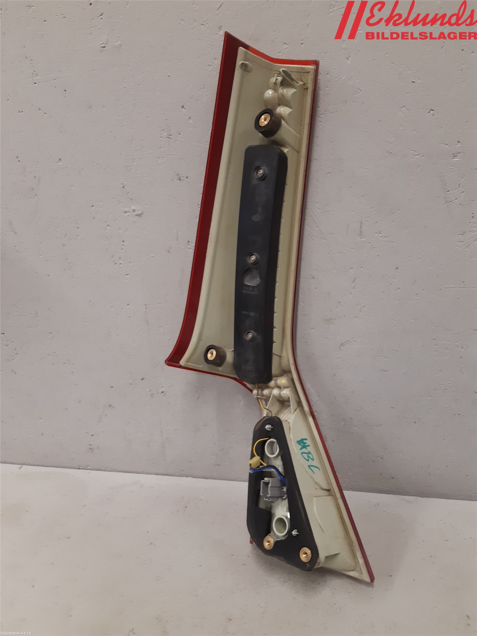 Volvo V70 08-13 Bakljus Lucka Hö