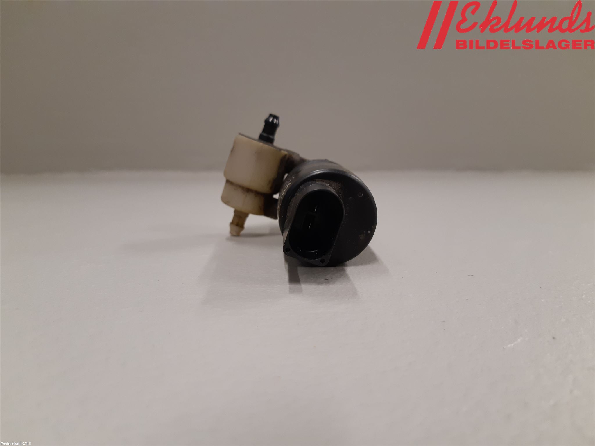Volkswagen VW TOURAN 10-15 Spolarpump Vindruta