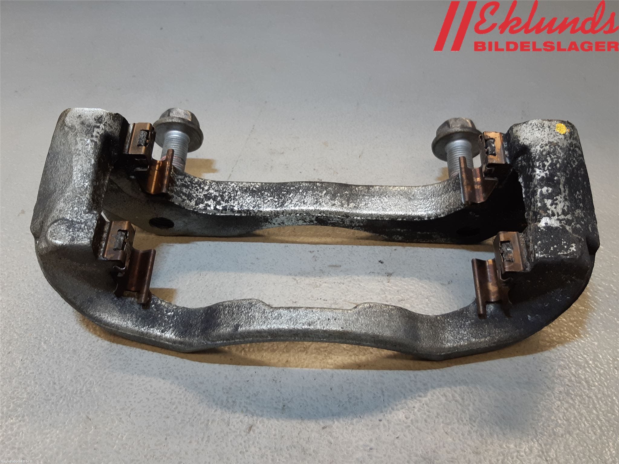 Opel MOVANO B 10-22 Bromsokshållare