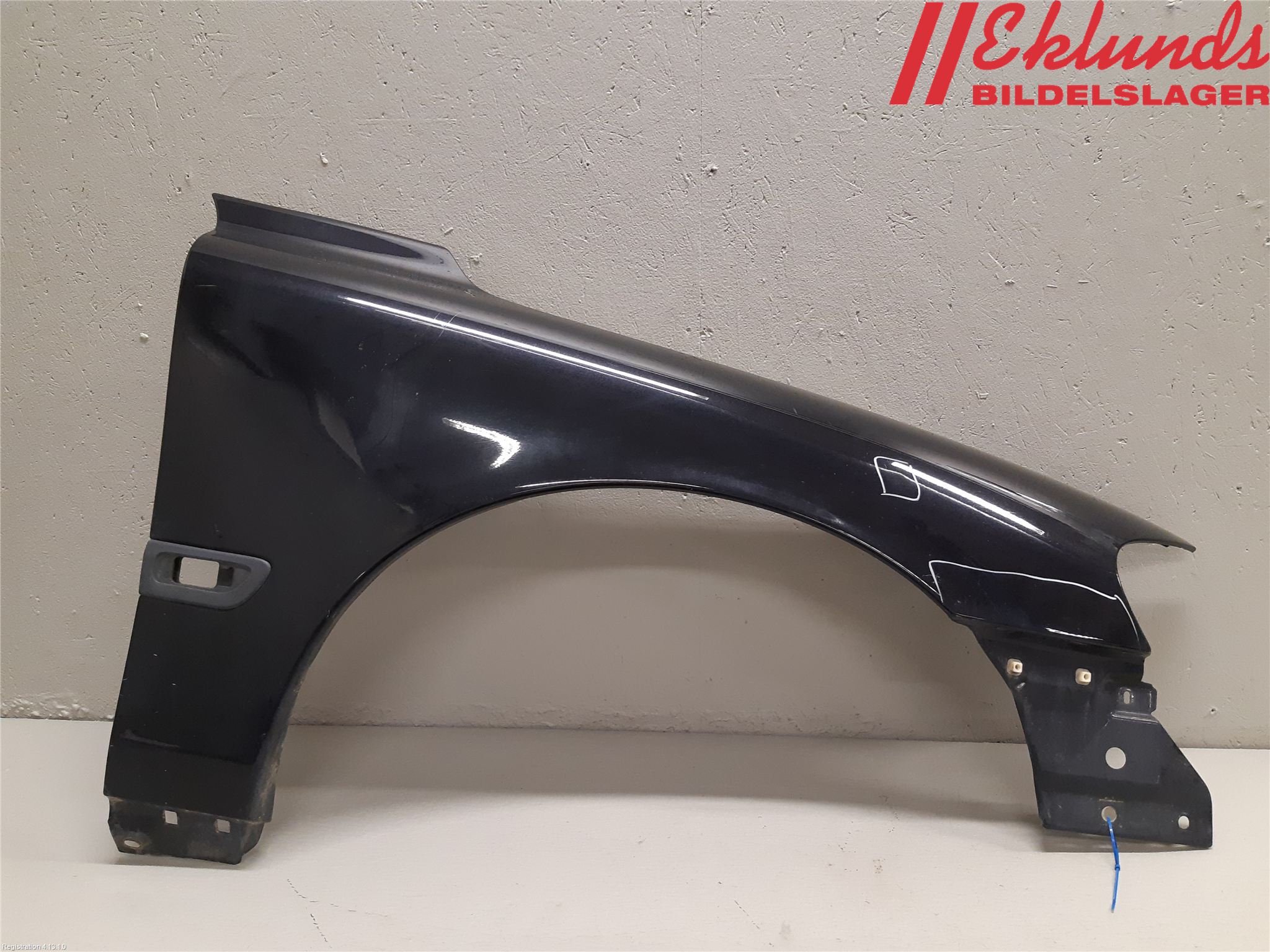 Volvo S60 01-04 Skärm Fram Höger