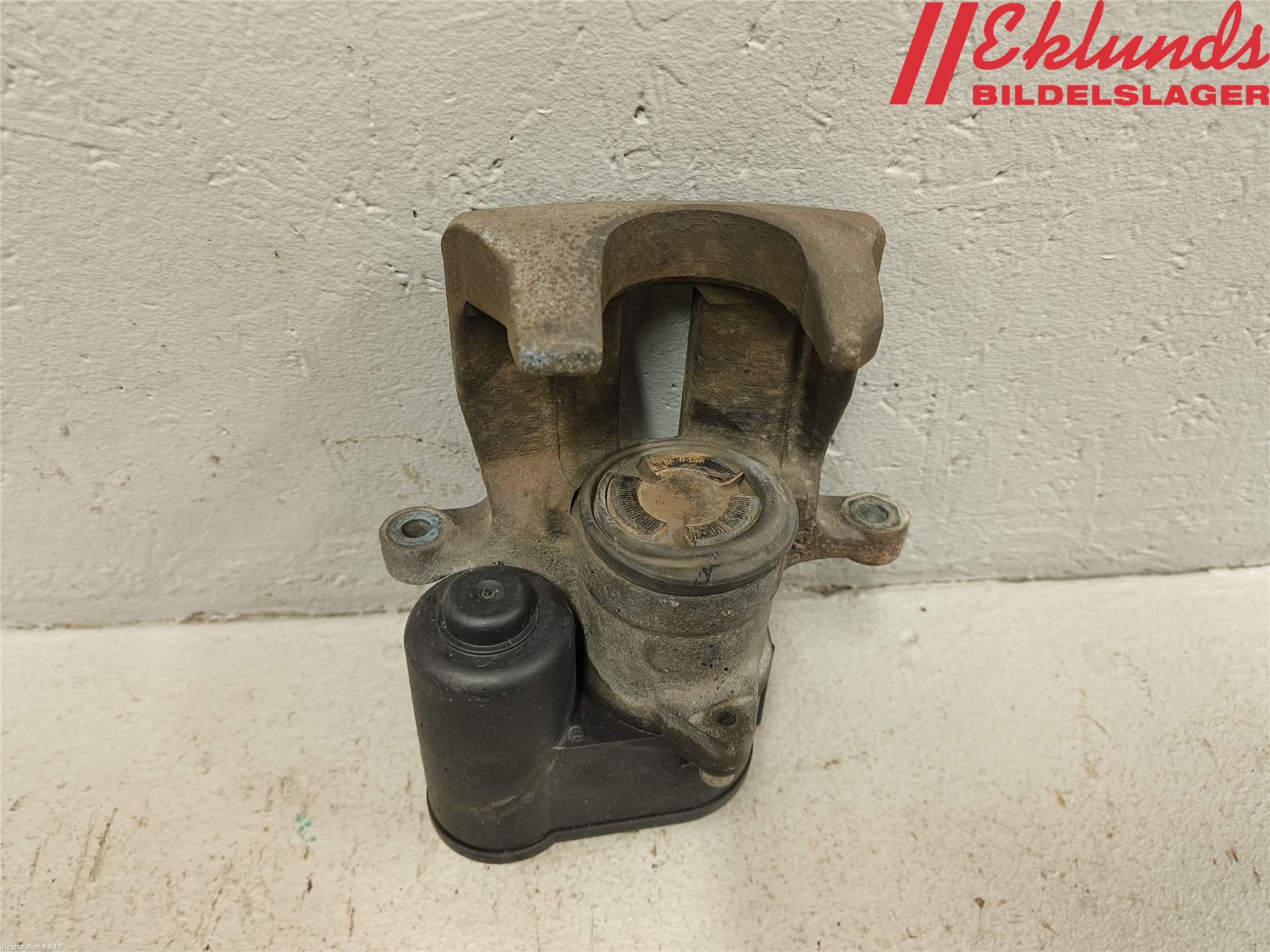 Volkswagen VW PASSAT 11-14 Bromsok Bak Höger