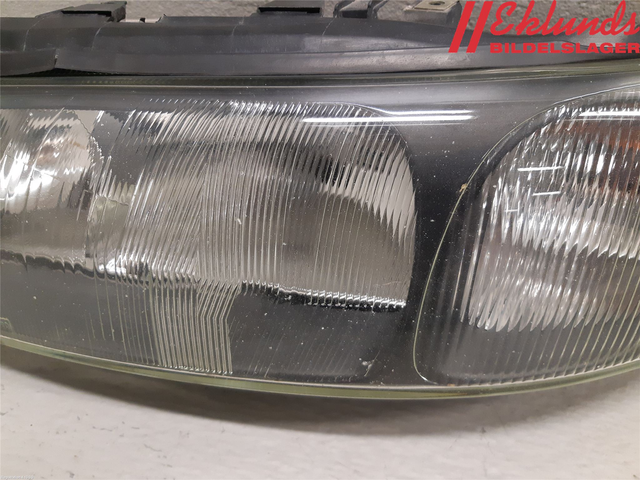 Volvo V70 00-04 Strålkastare Vänster