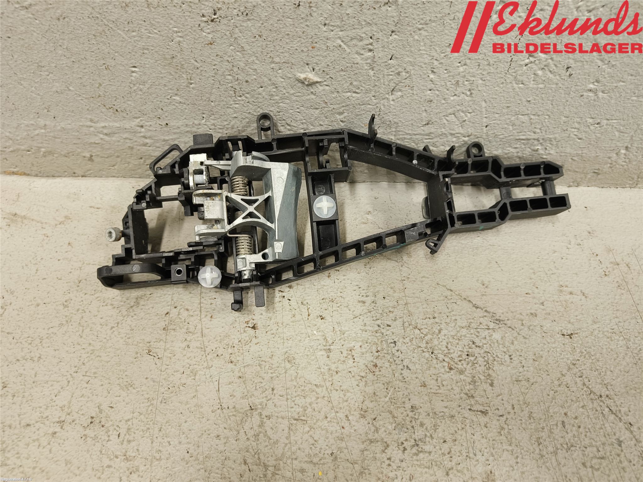 BMW 3 F30/F31/F80 12-19 Dörrhandtag Yttre Hö