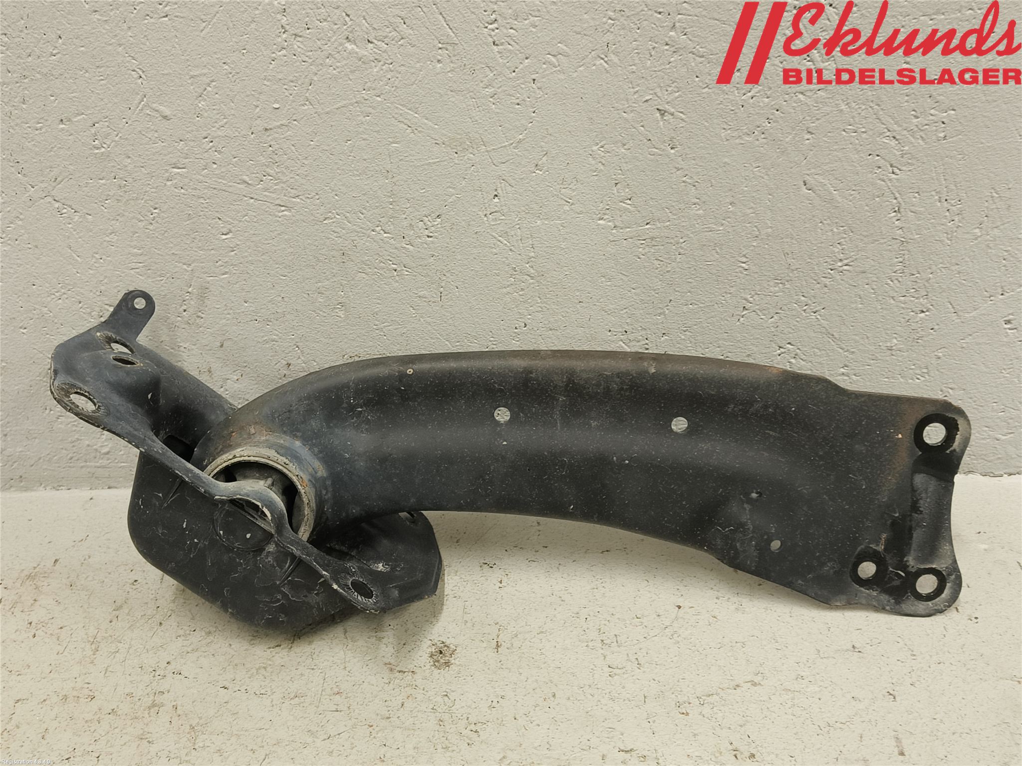 Volkswagen VW PASSAT 11-14 Bärarm Bak Höger