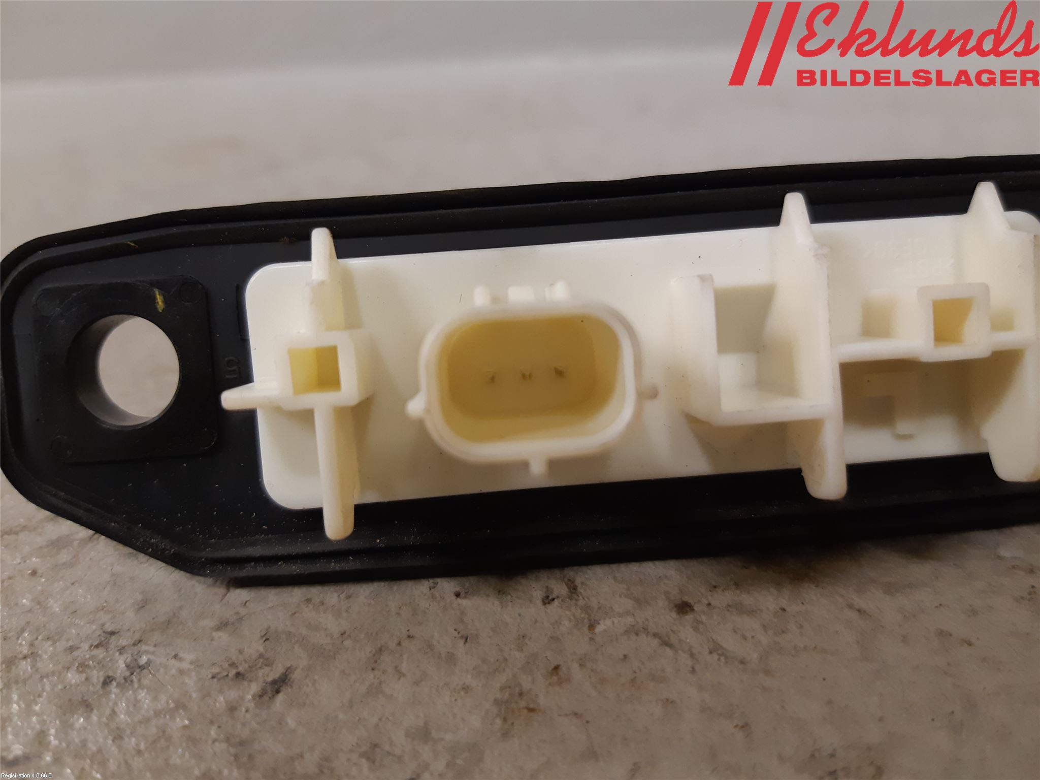 Toyota RAV4 19- Bakluckehandtag