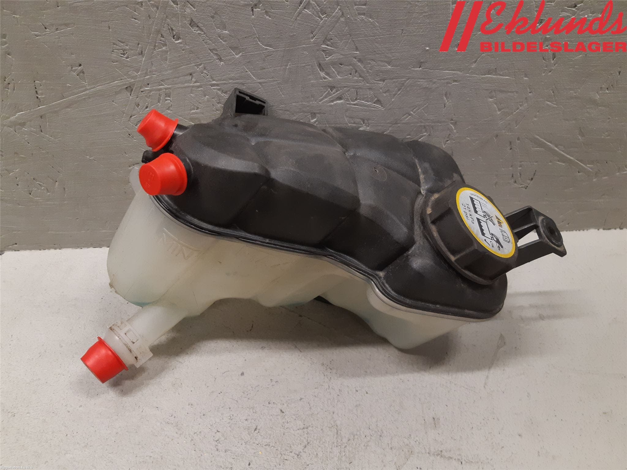 Volvo V70 08-13 Expansionstank