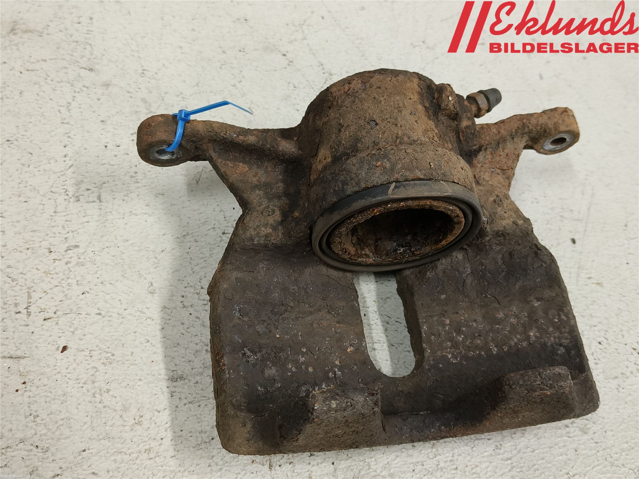 Volkswagen VW PASSAT 15-19 Bromsok Fram Höger