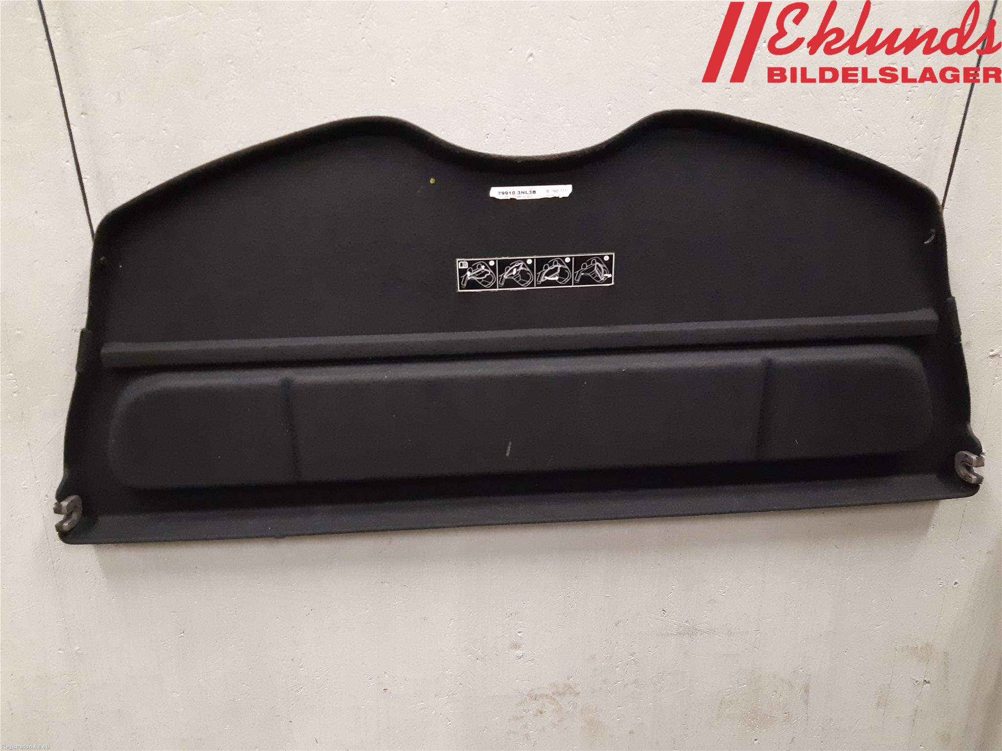 Nissan LEAF 11-17 Hatthylla