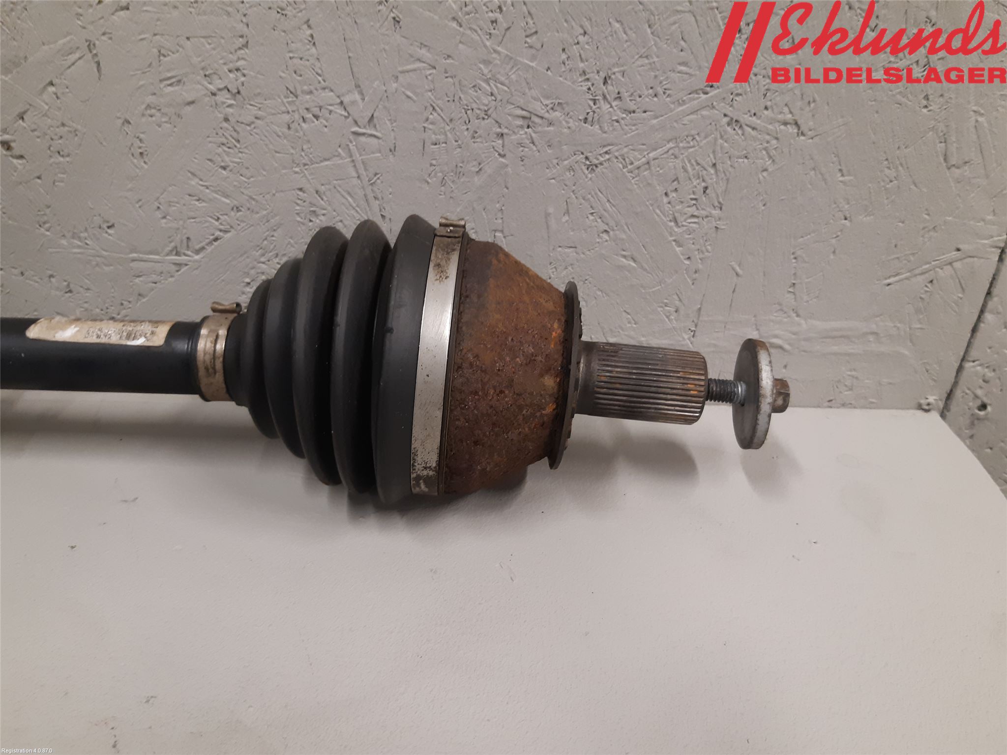 Volvo V60 14-18 Drivaxel Fram Höger