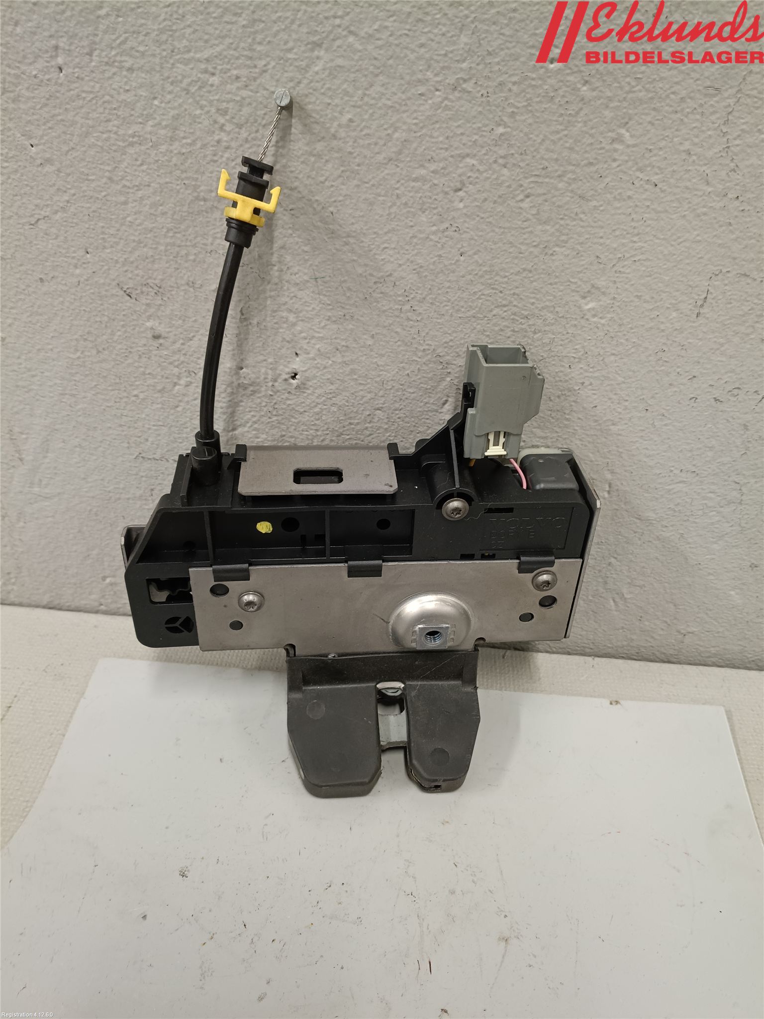 Volvo XC90 03-06 Låskista Baklucka