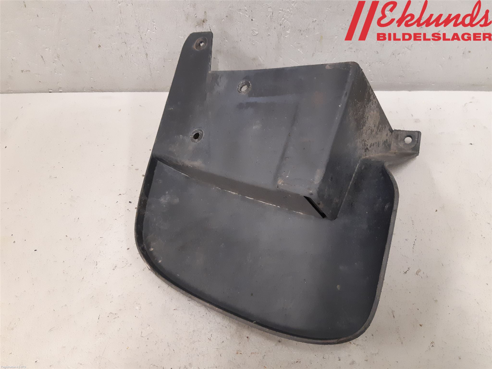 Mitsubishi L200 06-15 Stänkskydd