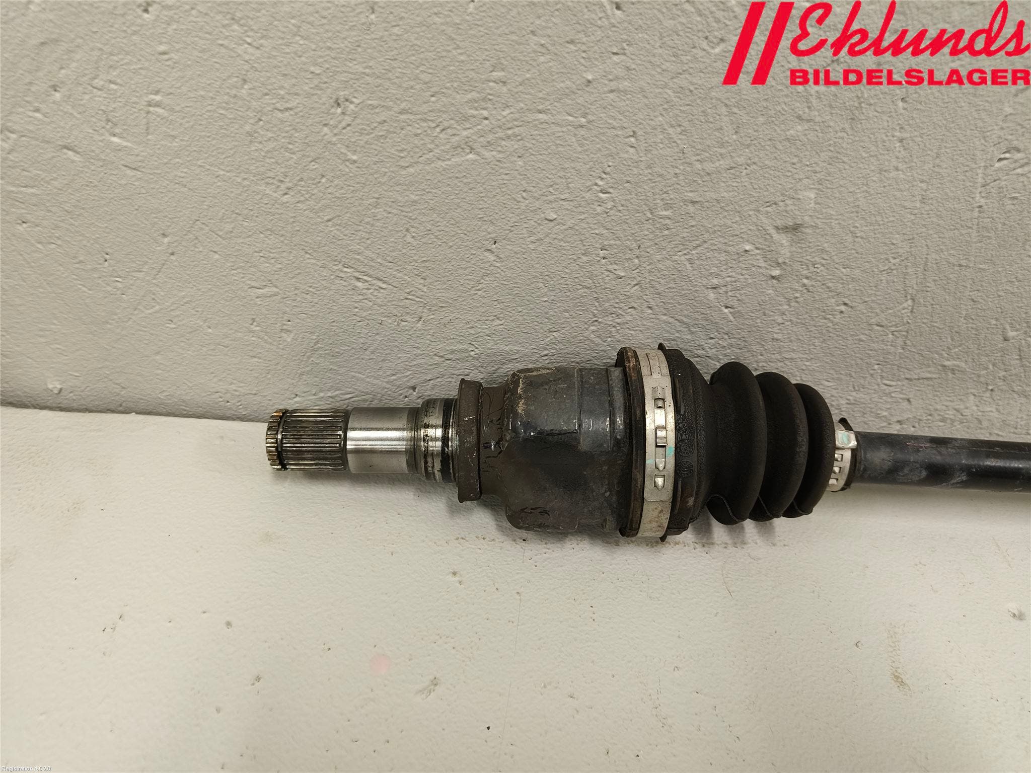 Toyota AYGO 15-21 Drivaxel Fram Höger