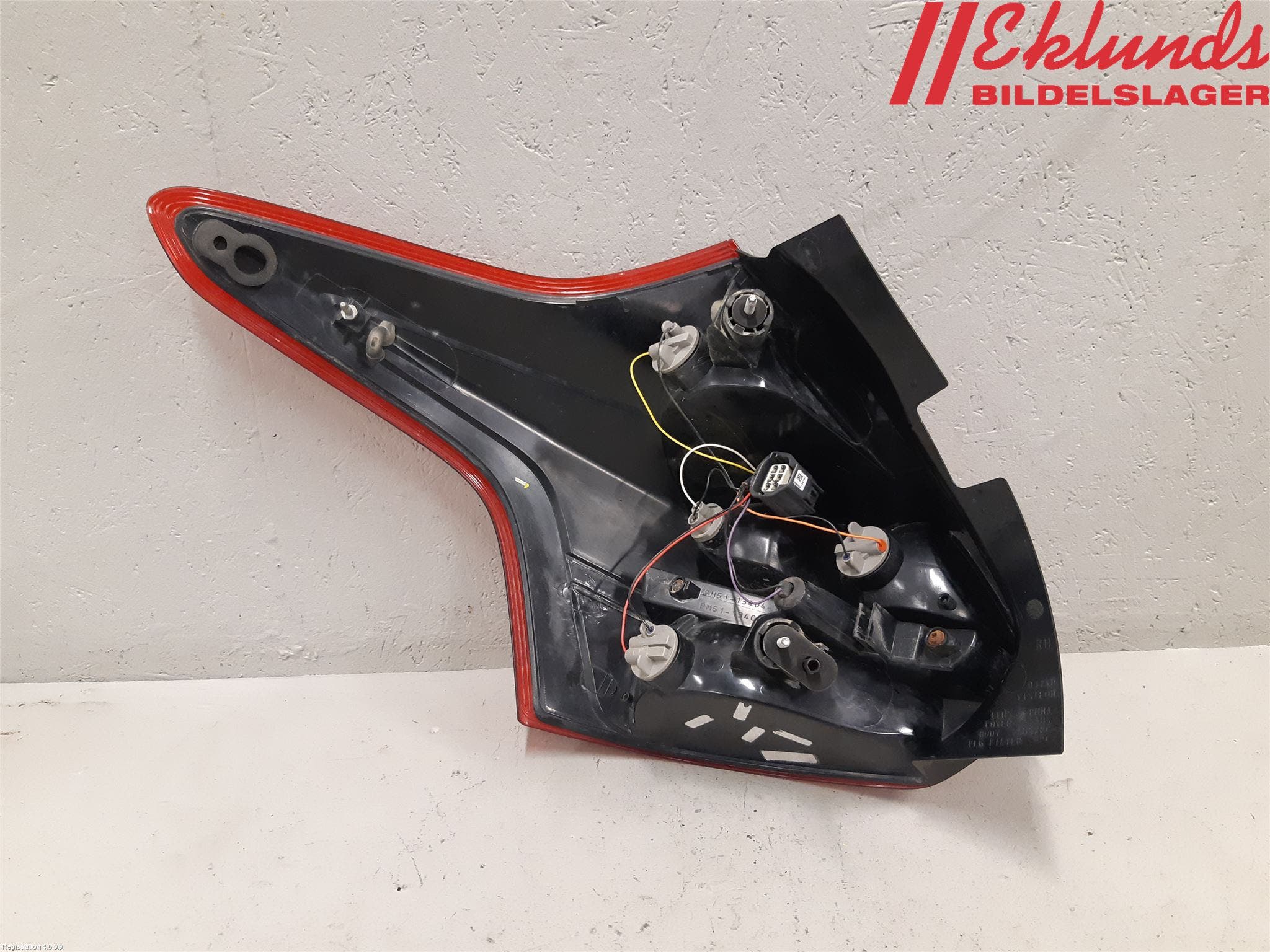 Ford FOCUS 11-14 Bakljus Höger