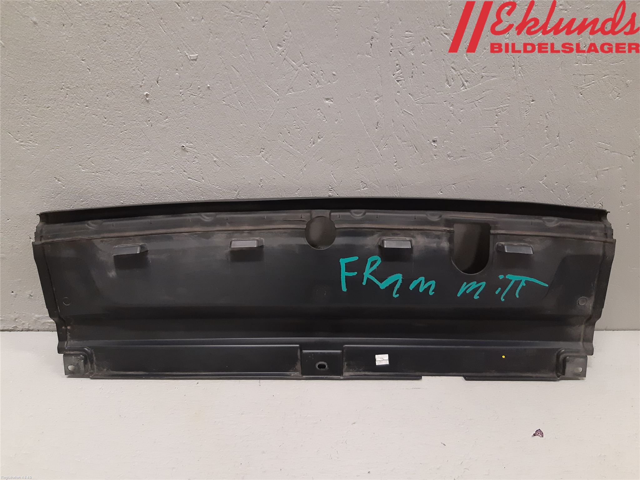 Volvo V90 CROSS COUNTRY 17->> Täckplast Front