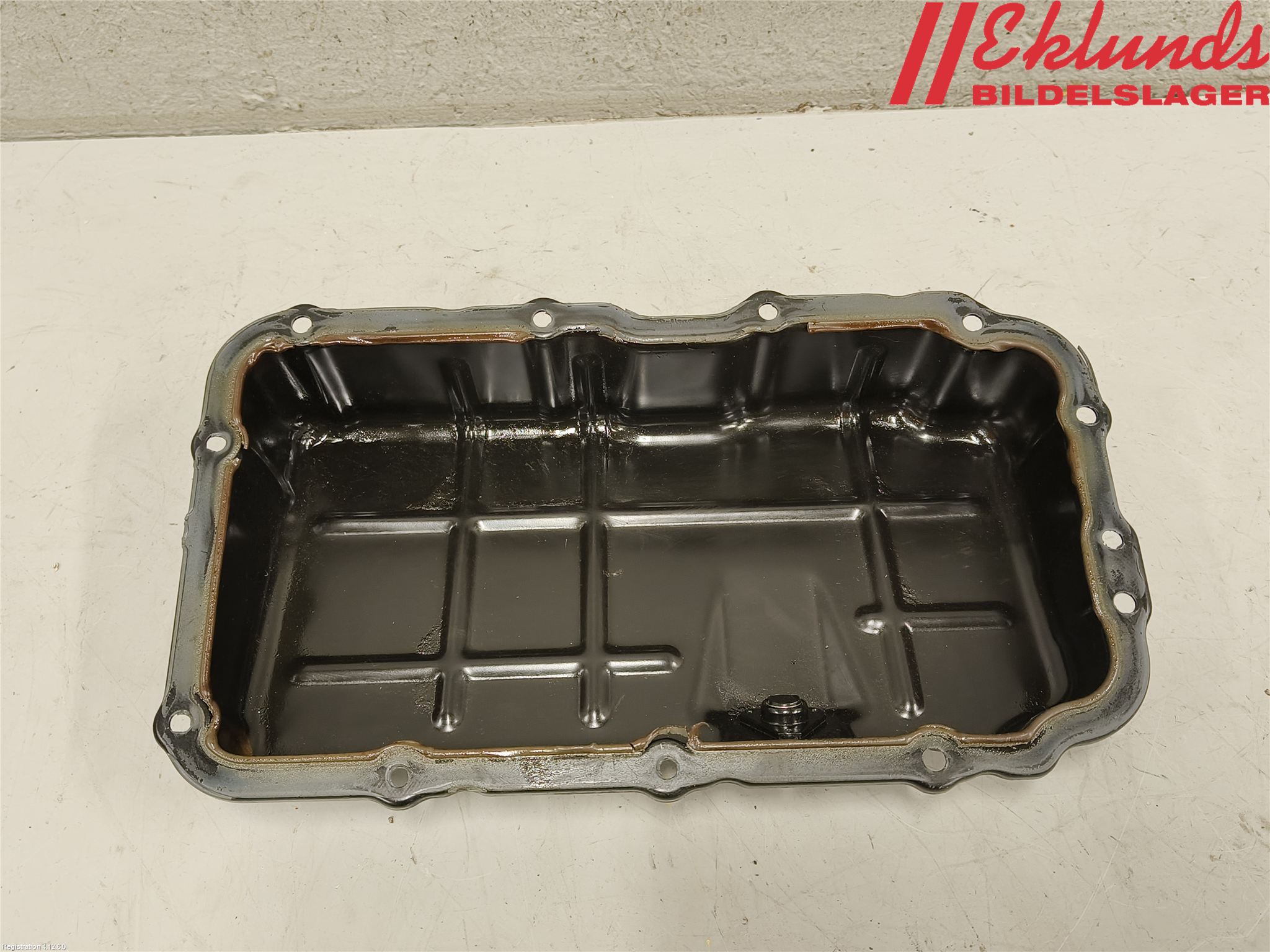 Mitsubishi ECLIPS CROSS Oljetråg