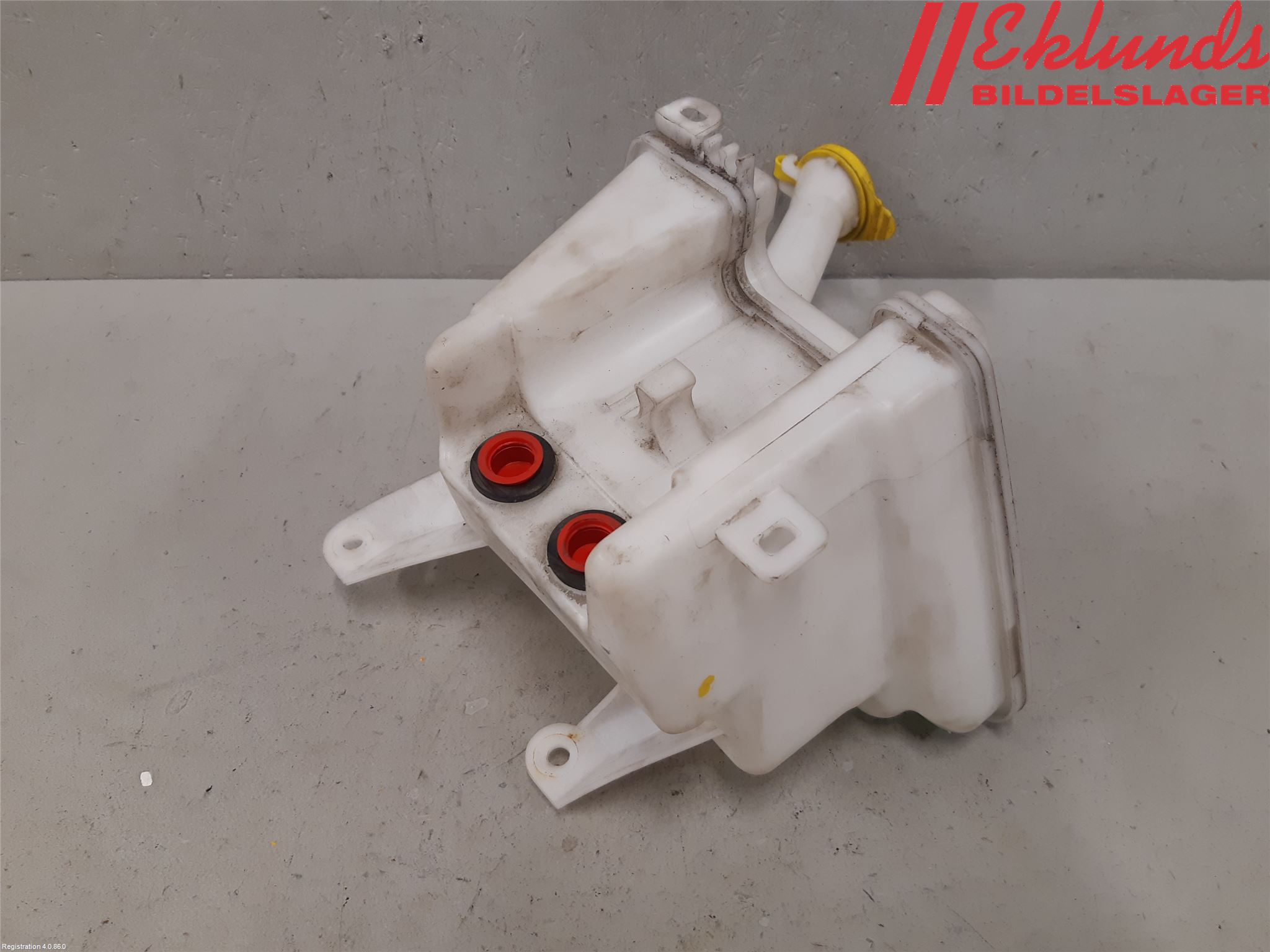 Toyota YARIS XP90 06-11 Spolartank Vindruta