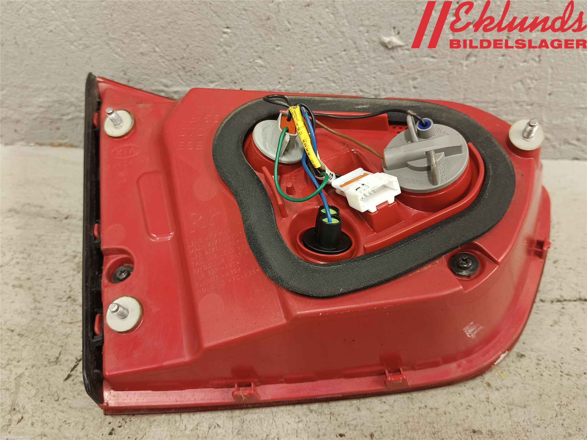 Kia RIO 17- Bakljus Lucka Hö