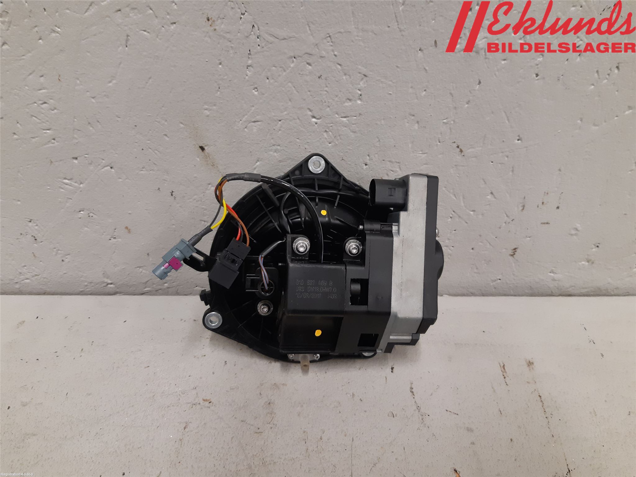 Volkswagen VW GOLF SPORTSVAN 15-20 Bakluckehandtag