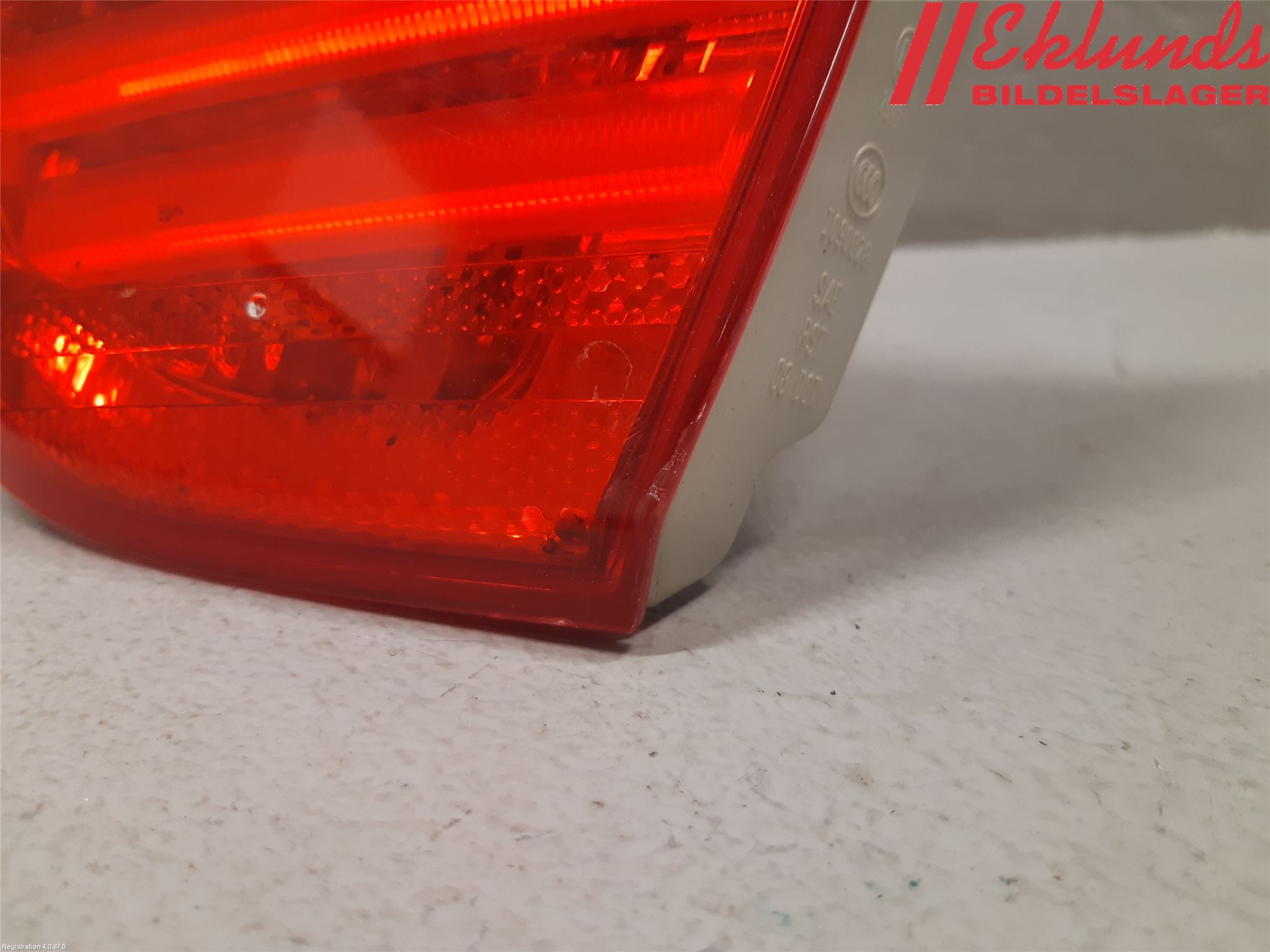 BMW 3 E90/91 SED/TOU 05-12 Bakljus Lucka Hö