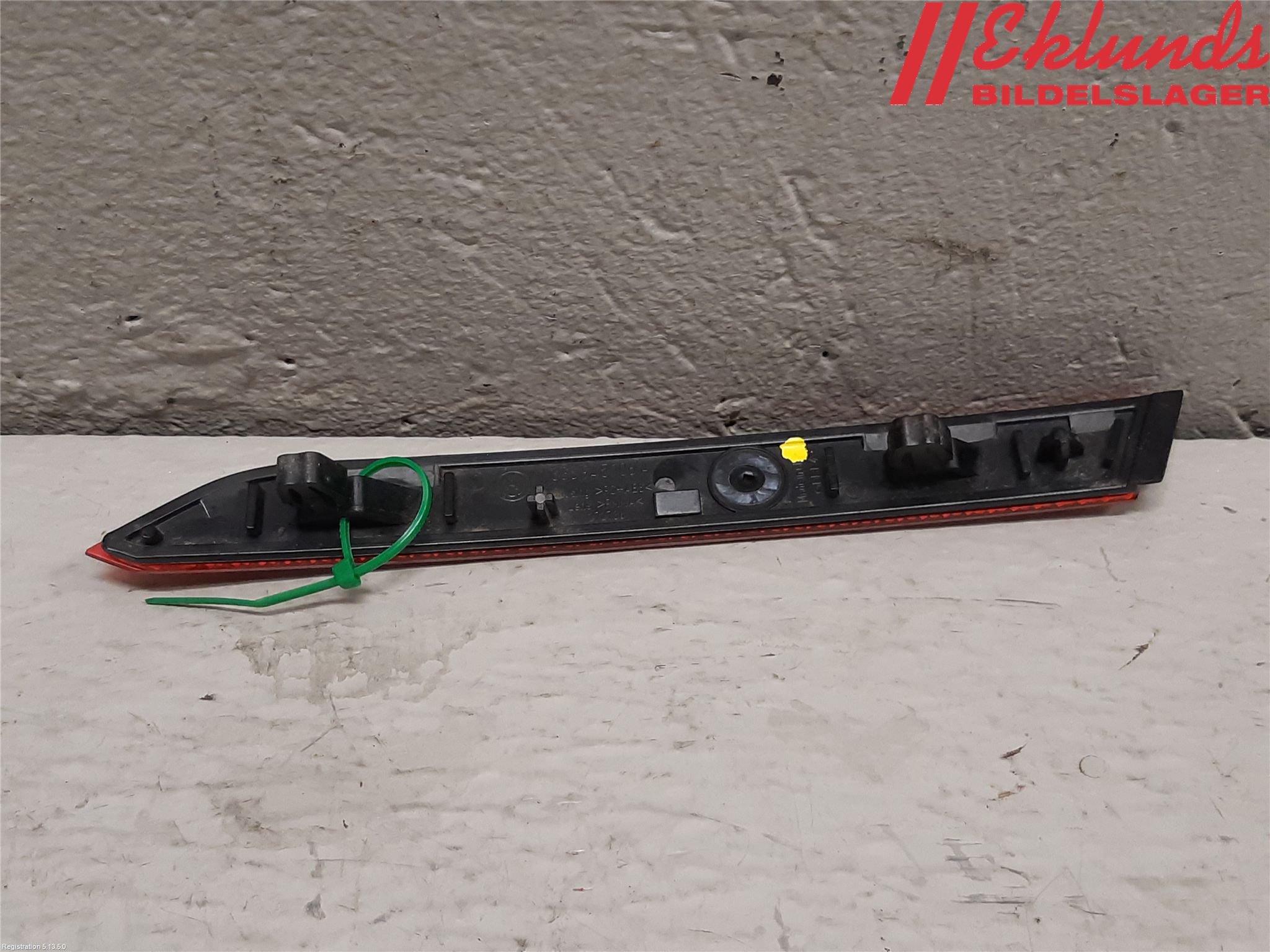 Volkswagen VW PASSAT 15-19 Dimljus/Reflex Bak