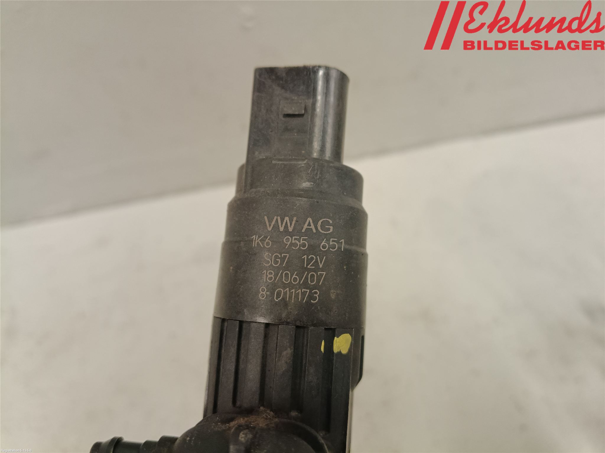 Volkswagen VW GOLF V 04-09 Spolarpump Vindruta