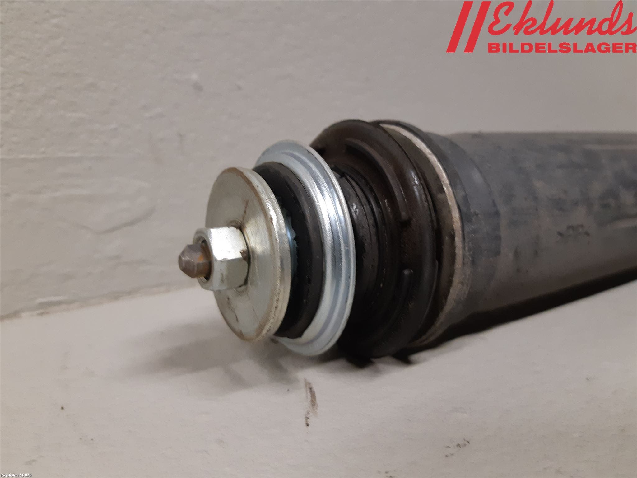 Toyota YARIS XP130 15-20 Stötdämpare Bak