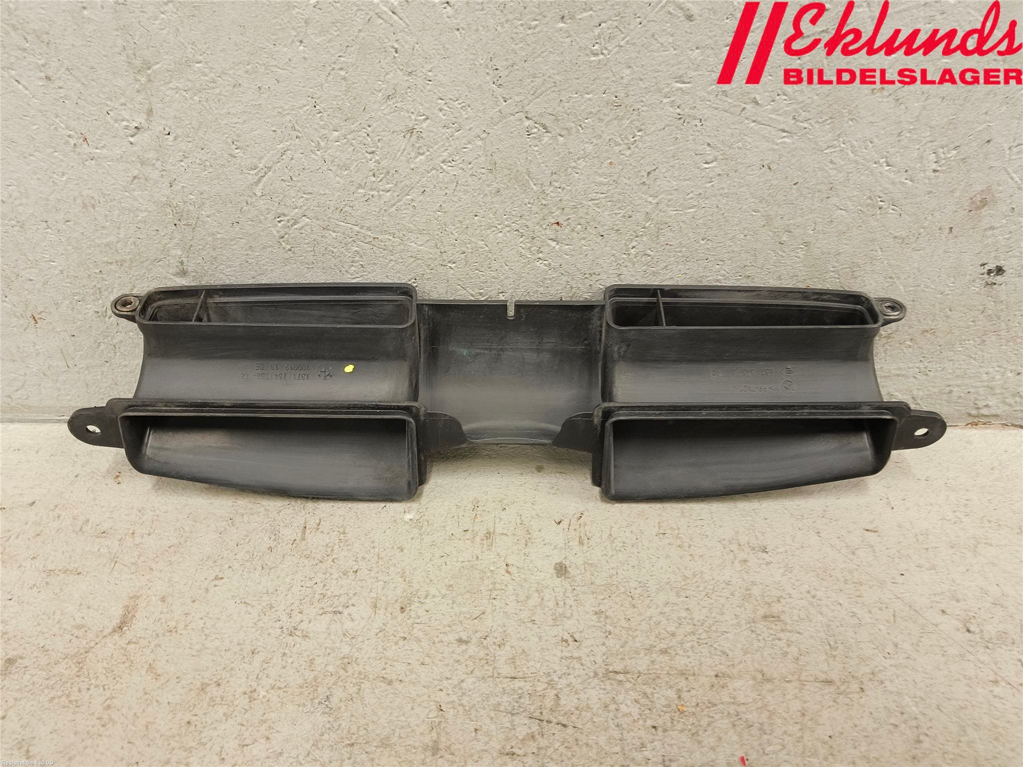BMW 3 E90/91 SED/TOU 05-12 Deflektor Plåt-Plast Kylning