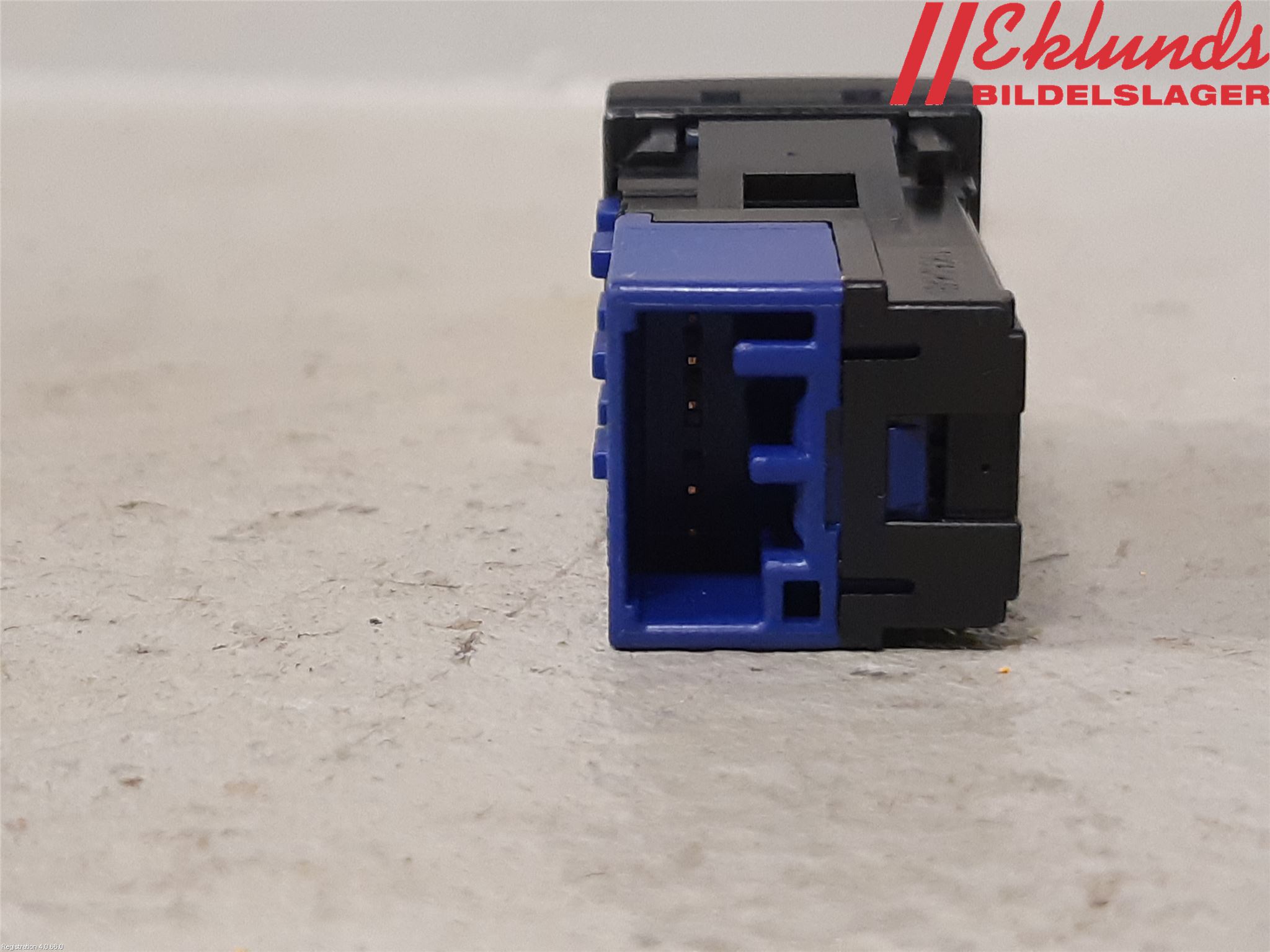 Toyota COROLLA 19- Strömställare Övrigt