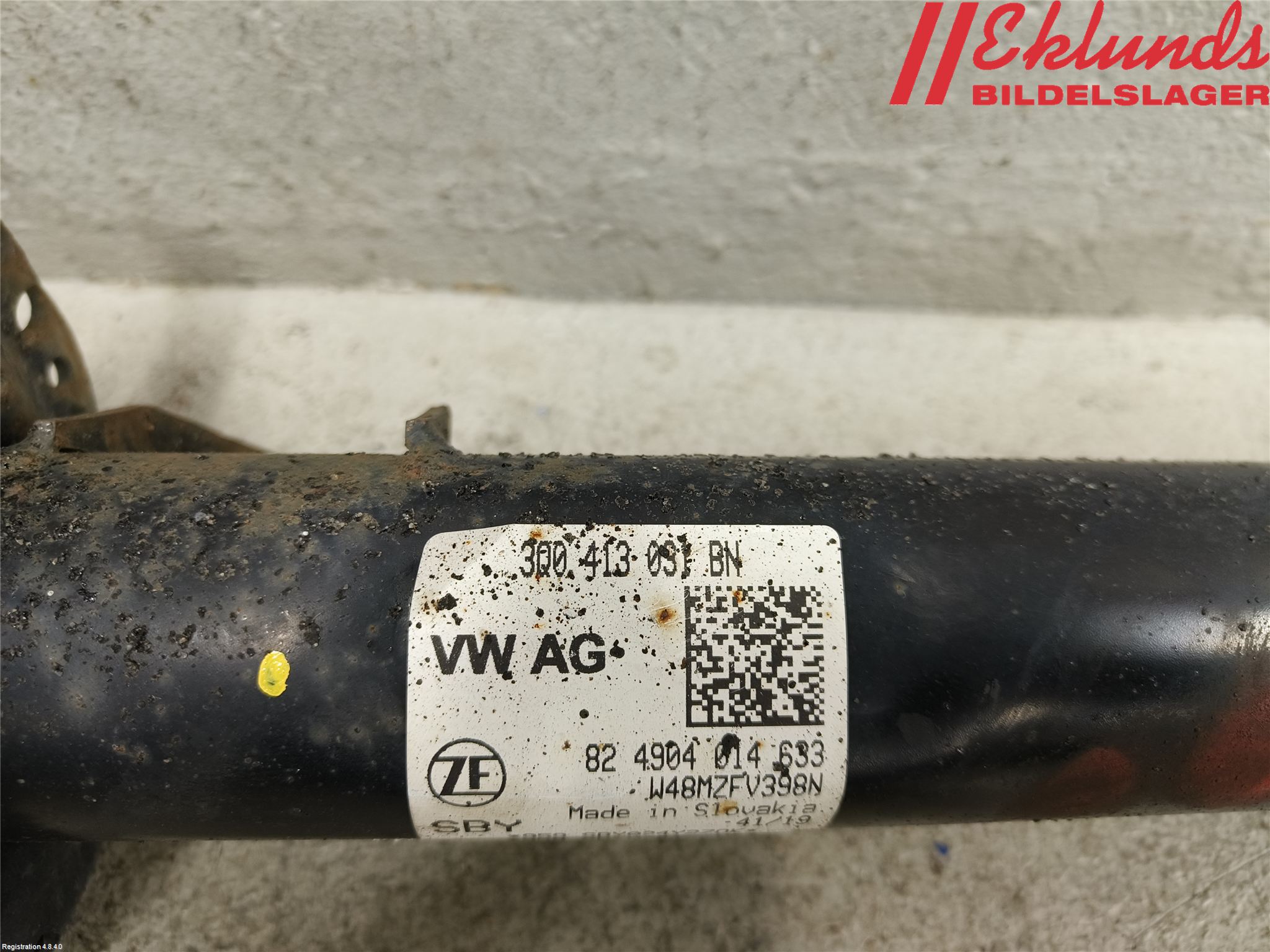 Volkswagen VW PASSAT 20-24 Fjäderben Fram Vänster