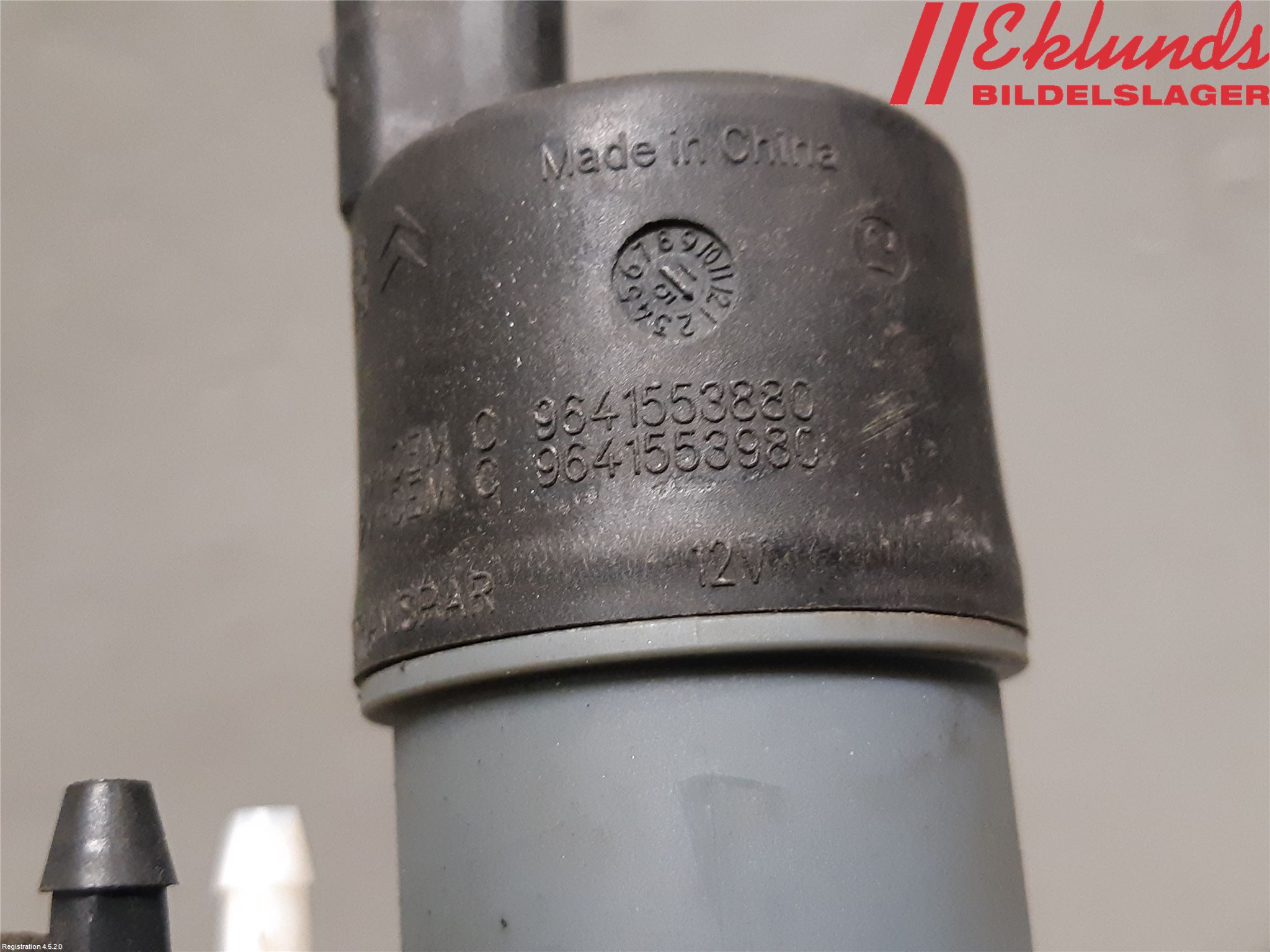 Nissan QASHQAI 14-17 Spolarpump Vindruta