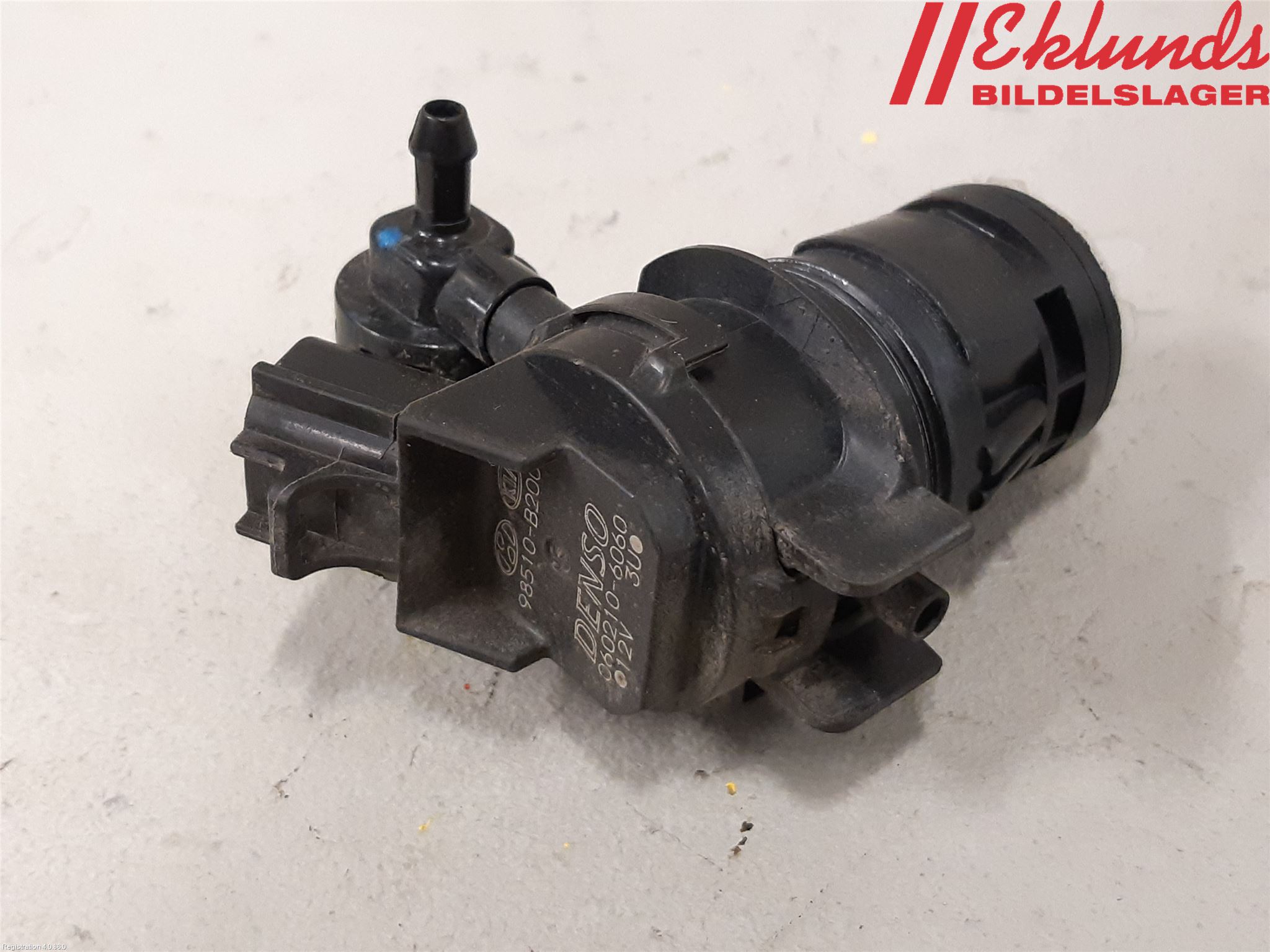 Kia SOUL 09- Spolarpump Vindruta