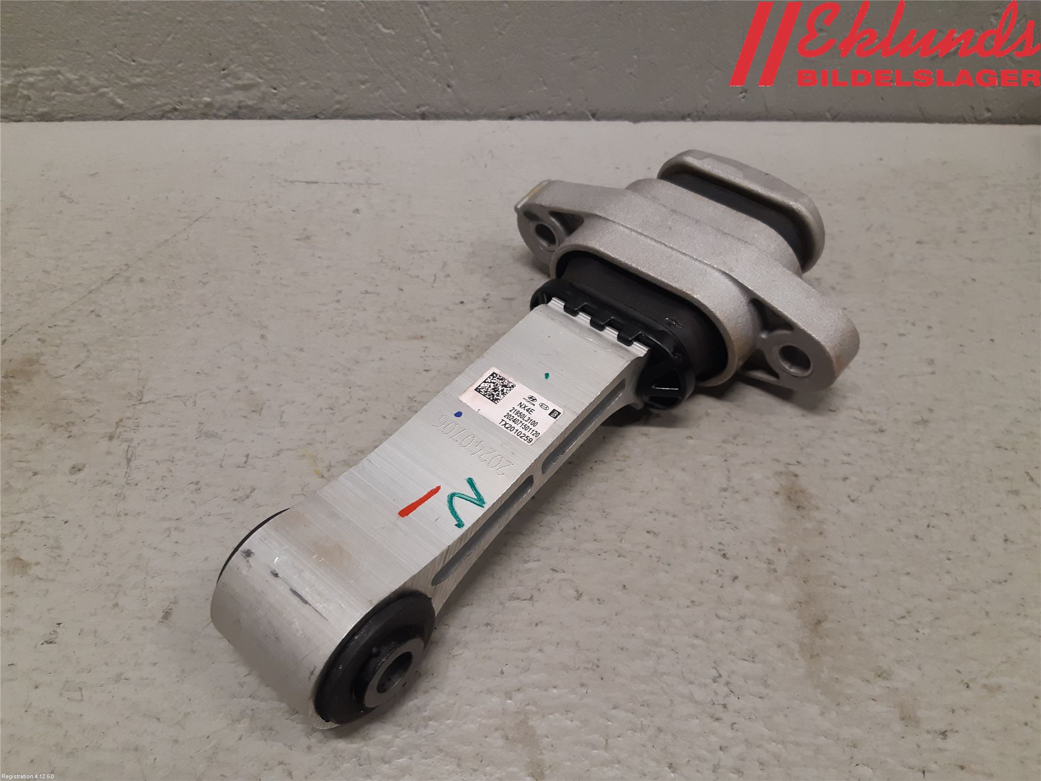 Hyundai TUCSON 05- Motorfäste