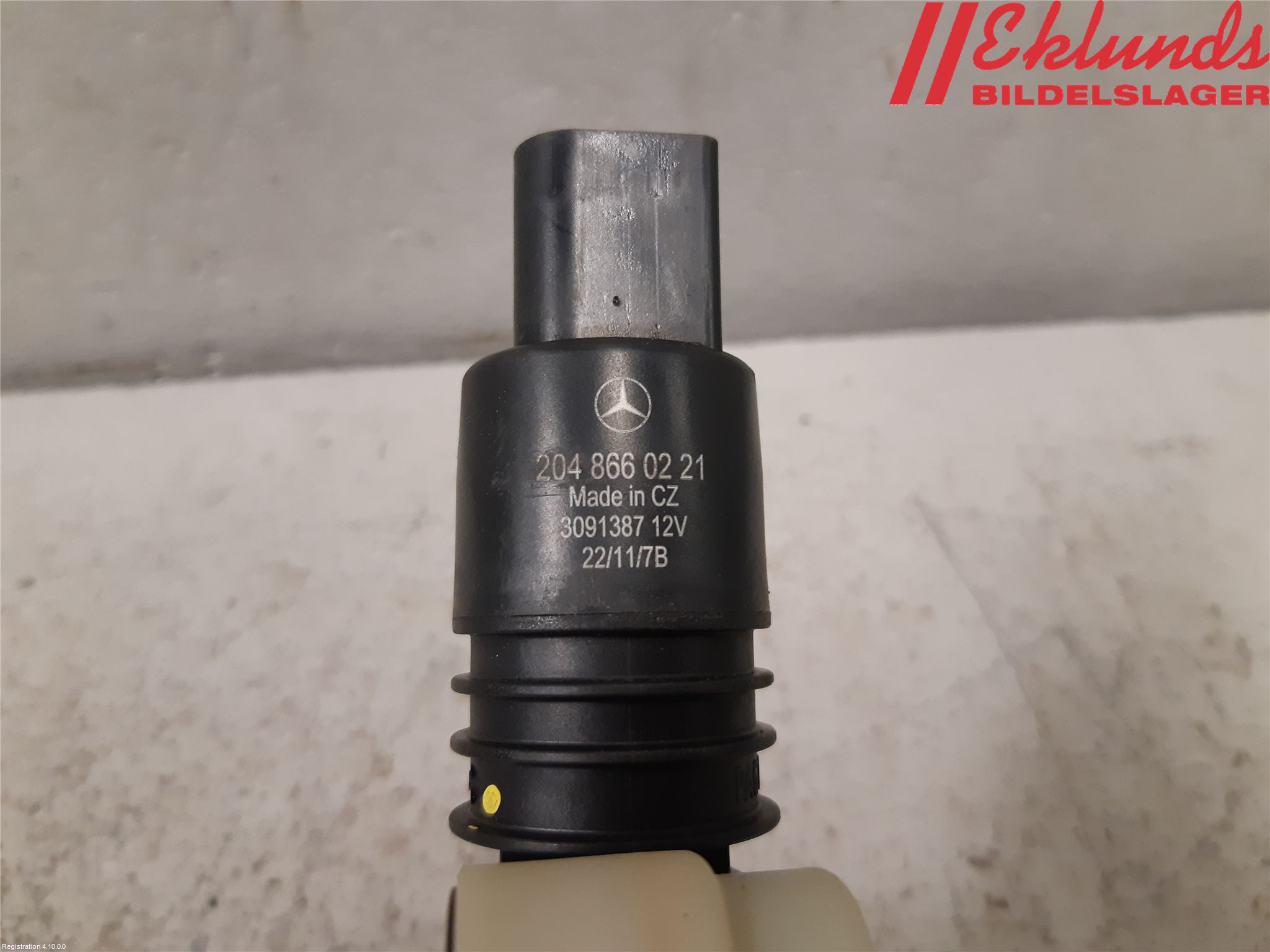 Mercedes-Benz MB C-KLASS (W204) 07-15 Spolarpump Vindruta