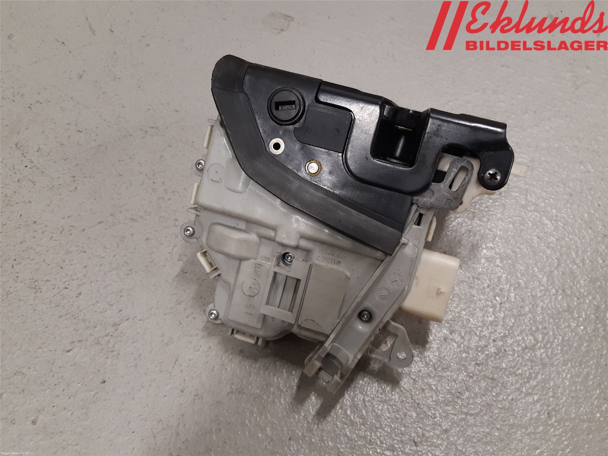 Audi A4 12-15 Låskista-Dörrlås